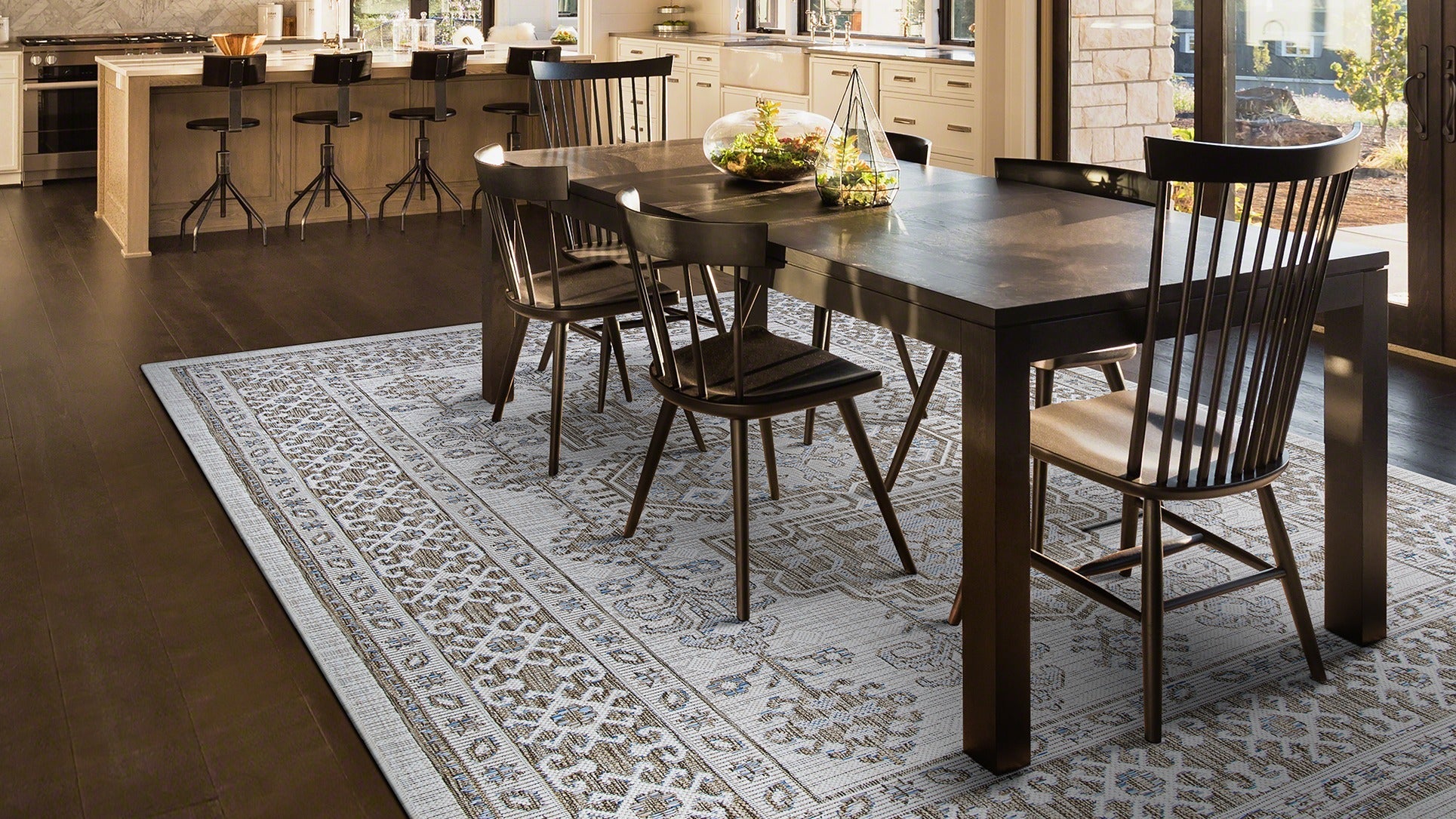 Couristan Charm Woodburn Ivory-Sand Area Rug