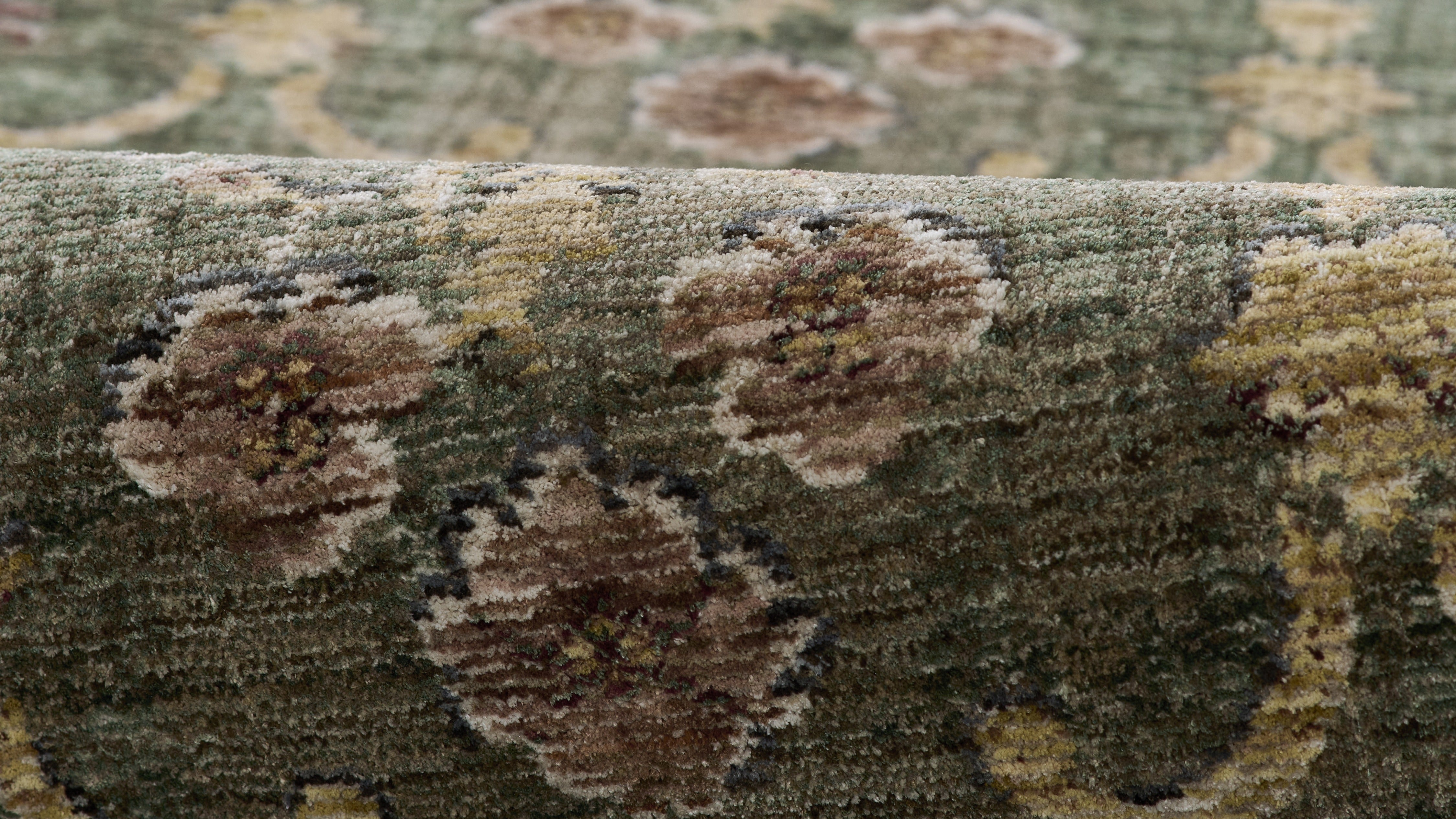 Momeni Wisteria rug Collection, crafted in Turkey from 100% space-dyed polyester, offers a luxurious feel and vibrant color variations reminiscent of antique textiles.