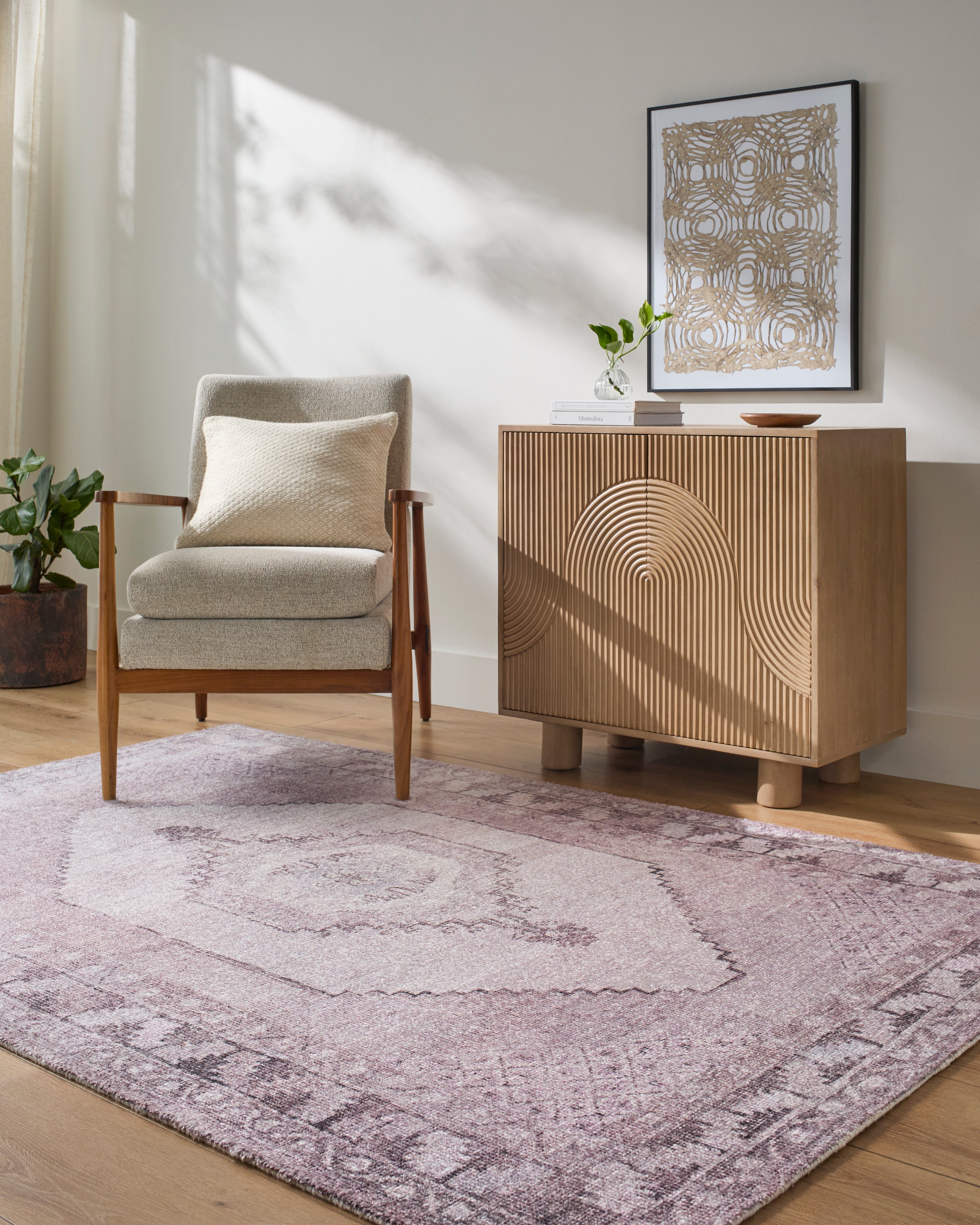 Unique UNQ-2316 area rug by LIVABLISS