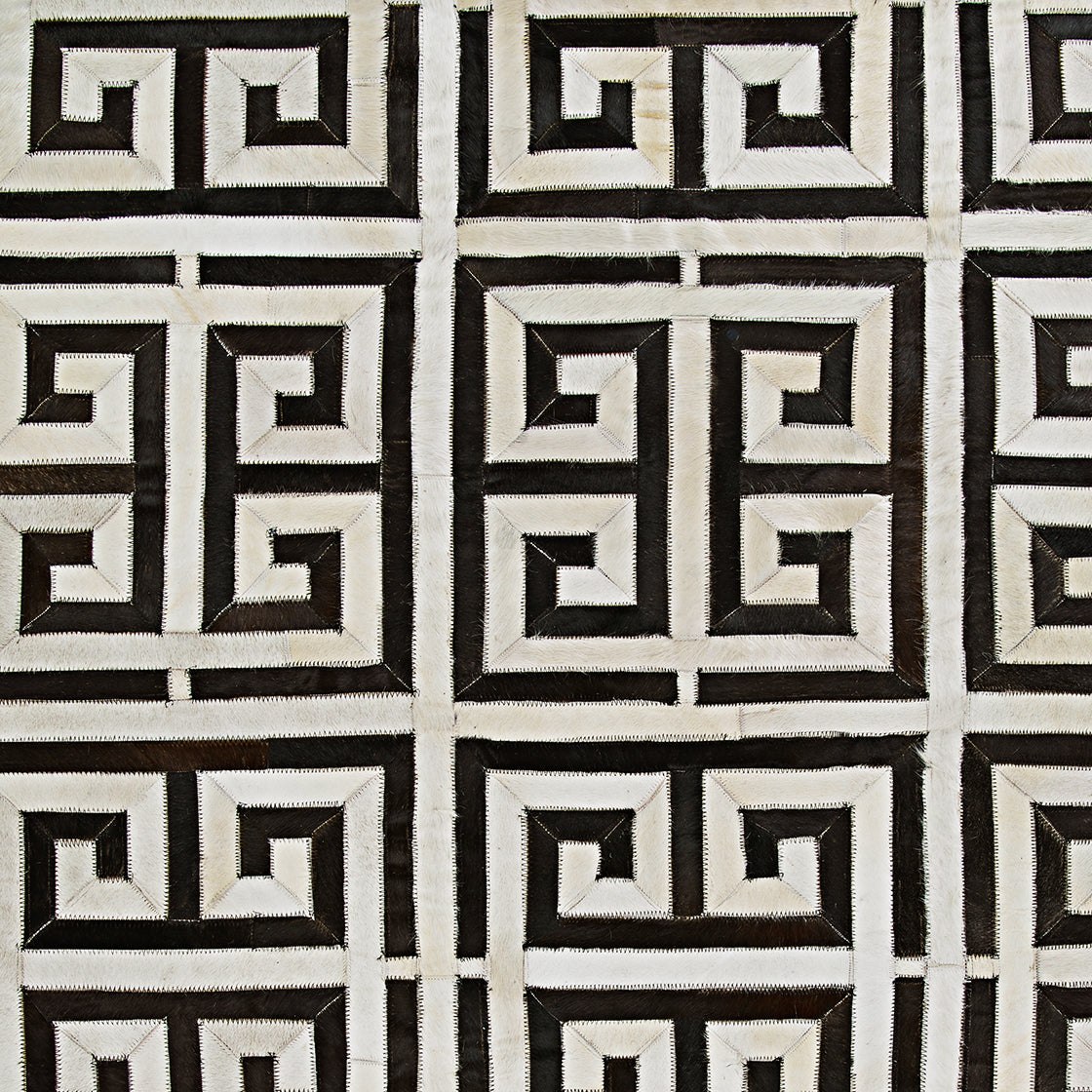 Couristan Chalet Meander Black/Ivory Area Rug