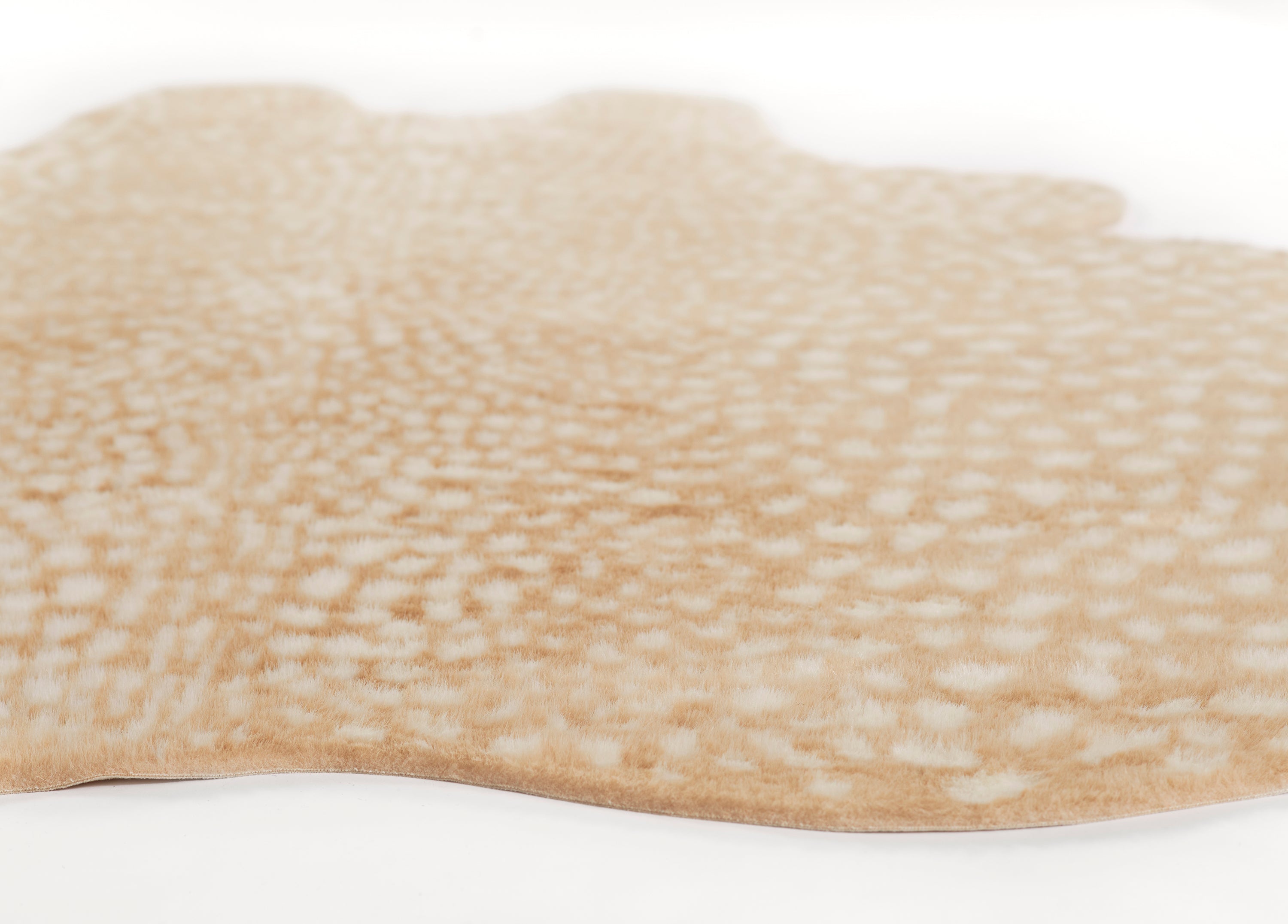 Erin Gates Acadia ACA-2 Beige Cheetah Area Rug by Momeni