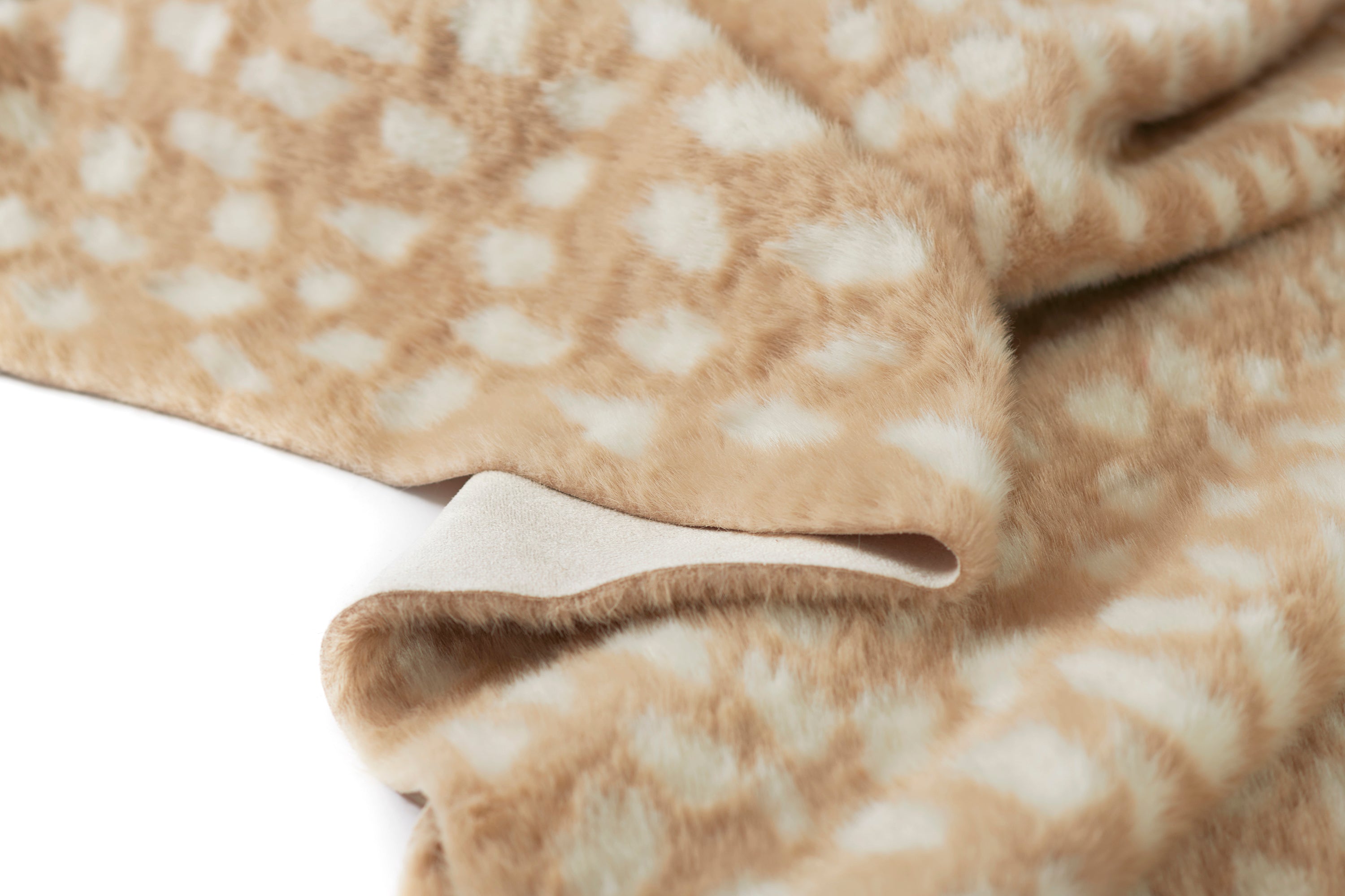 Erin Gates Acadia ACA-2 Beige Cheetah Area Rug by Momeni