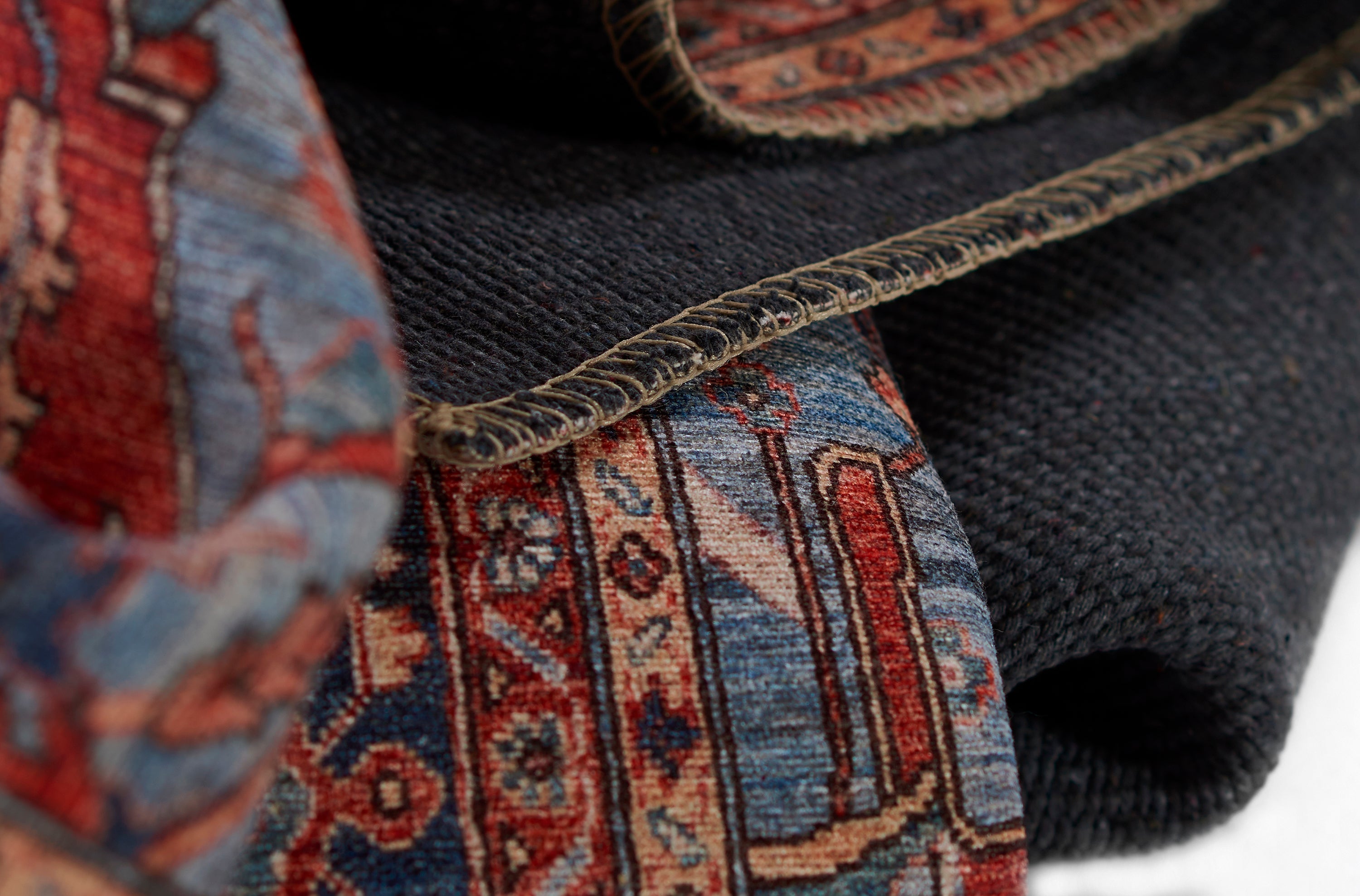Momeni Afshar AFS-37 Red Area Rug