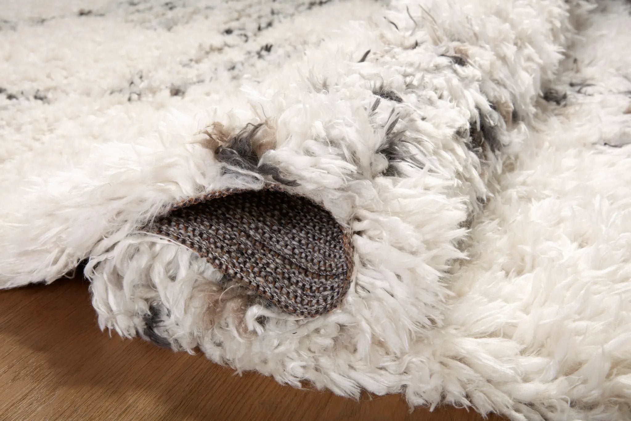 Amira AMI-01 Ivory / Granite Area Rug by Angela Rose x Loloi