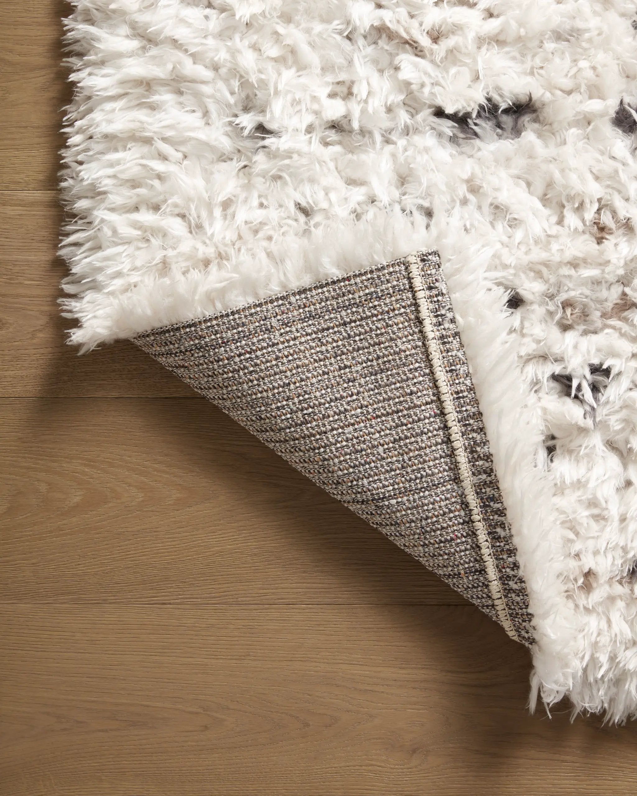 Amira AMI-03 Ivory / Multi Area Rug by Angela Rose x Loloi