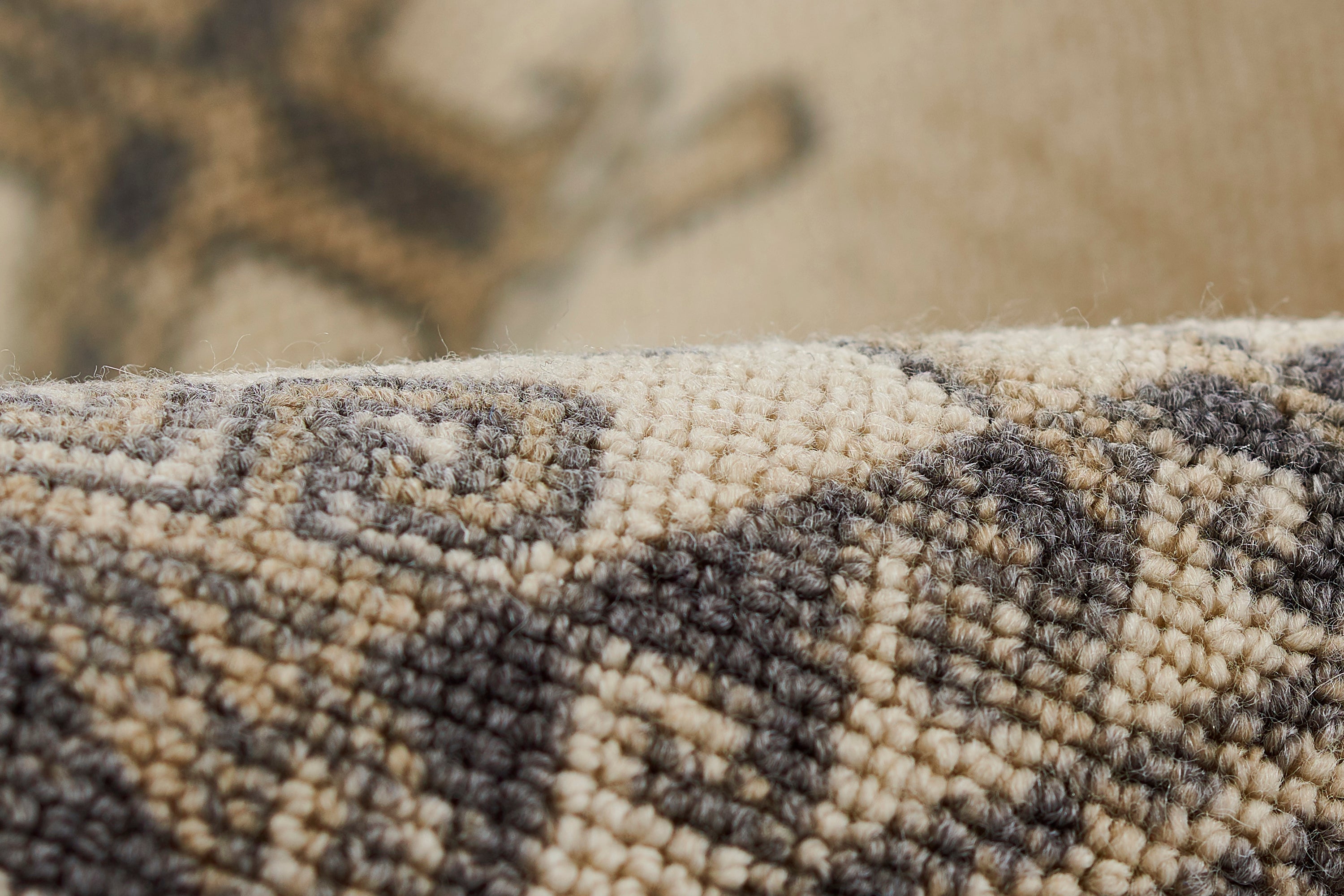 Momeni Anatolia ANA-10 Charcoal Area Rug