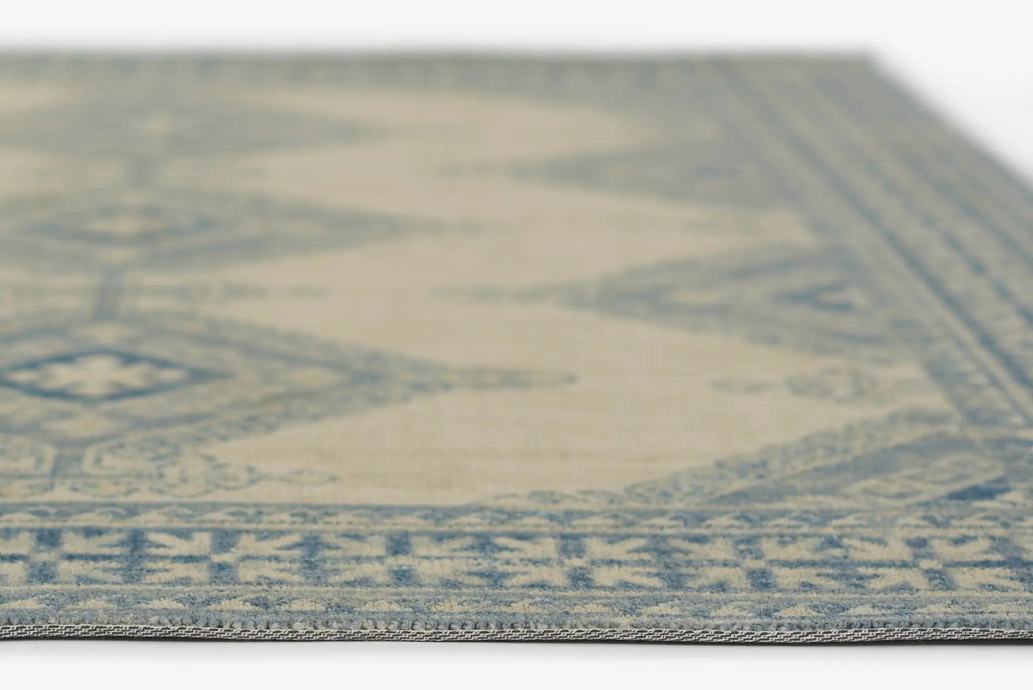 Anatolia ANA-10 Ivory Area Rug by Momeni