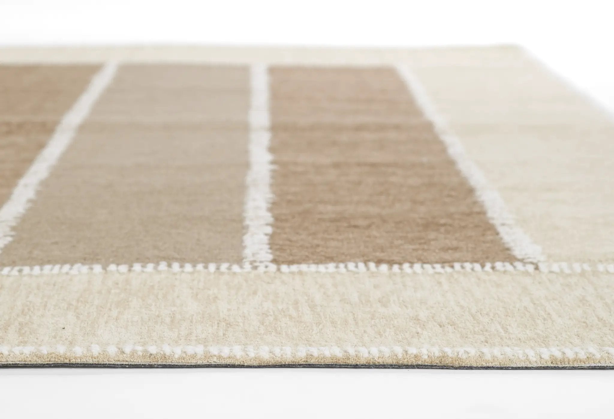 Archer ARC-4 Beige Area Rug by Momeni