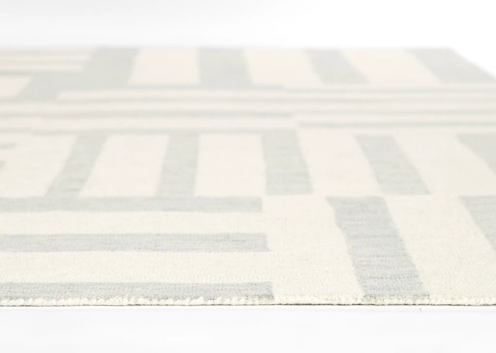 Archer ARC-8 Blue Area Rug by Momeni