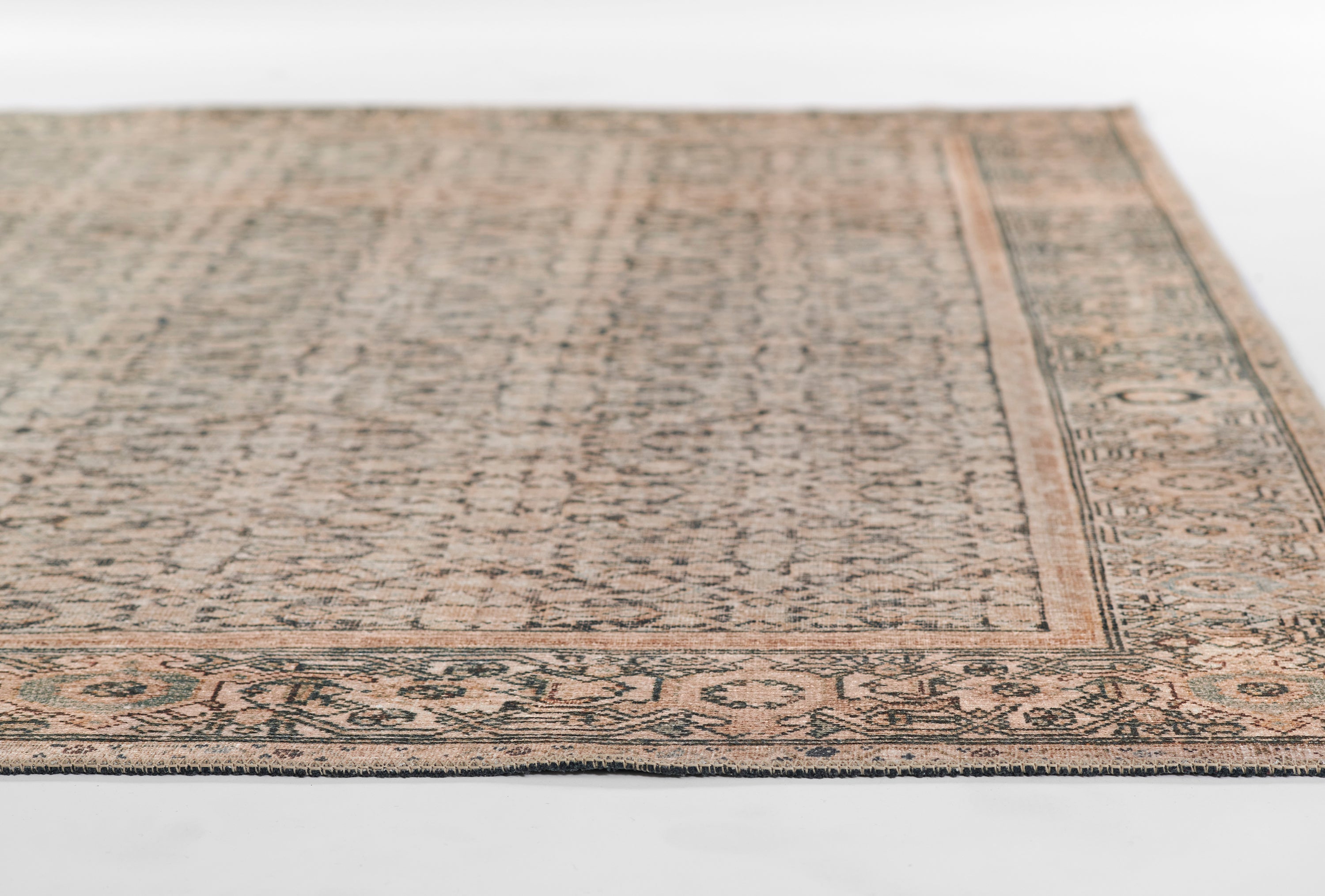 Momeni Ariana ARI-7 Charcoal Area Rug