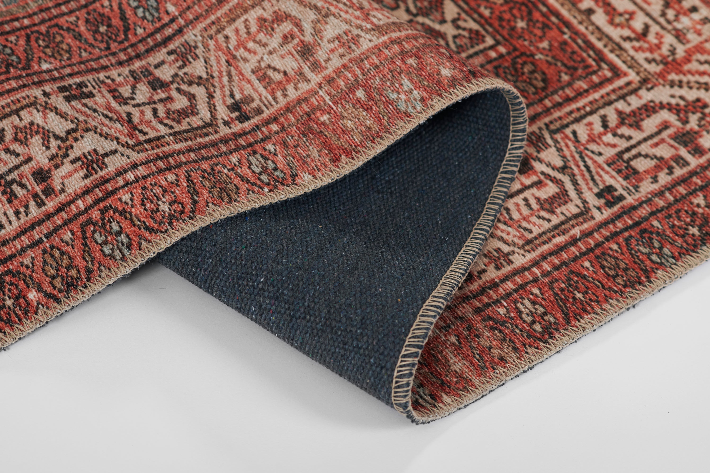 Momeni Ariana ARI-9 Rust Area Rug