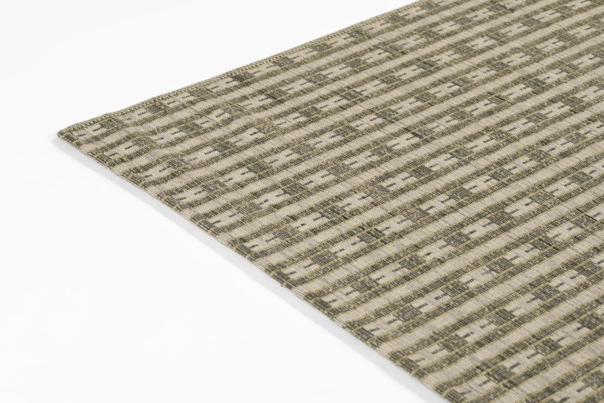 Barron BRN-2 Green Area Rug by Momeni