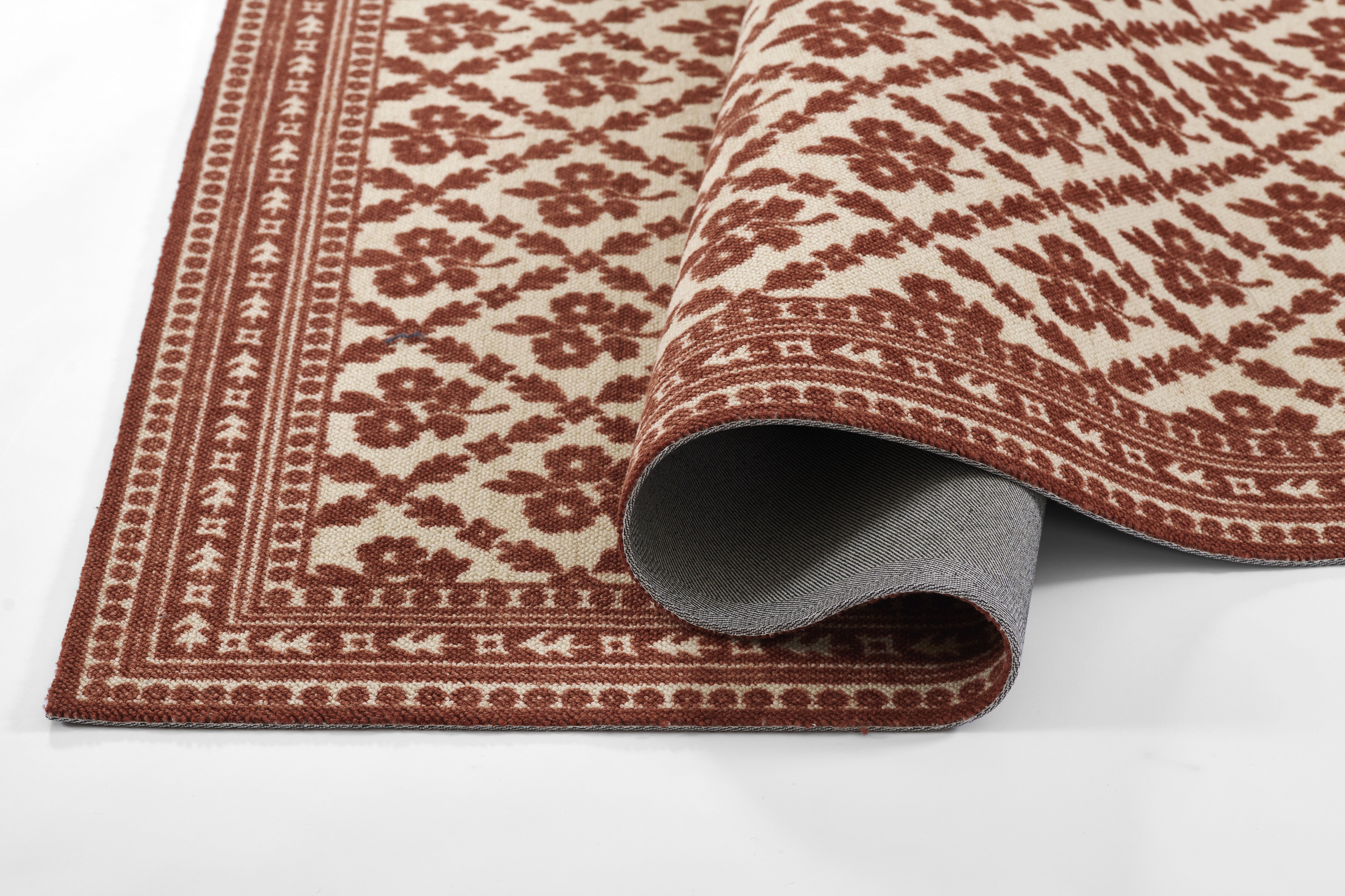 Momeni Bibury BIB-1 Red Area Rug