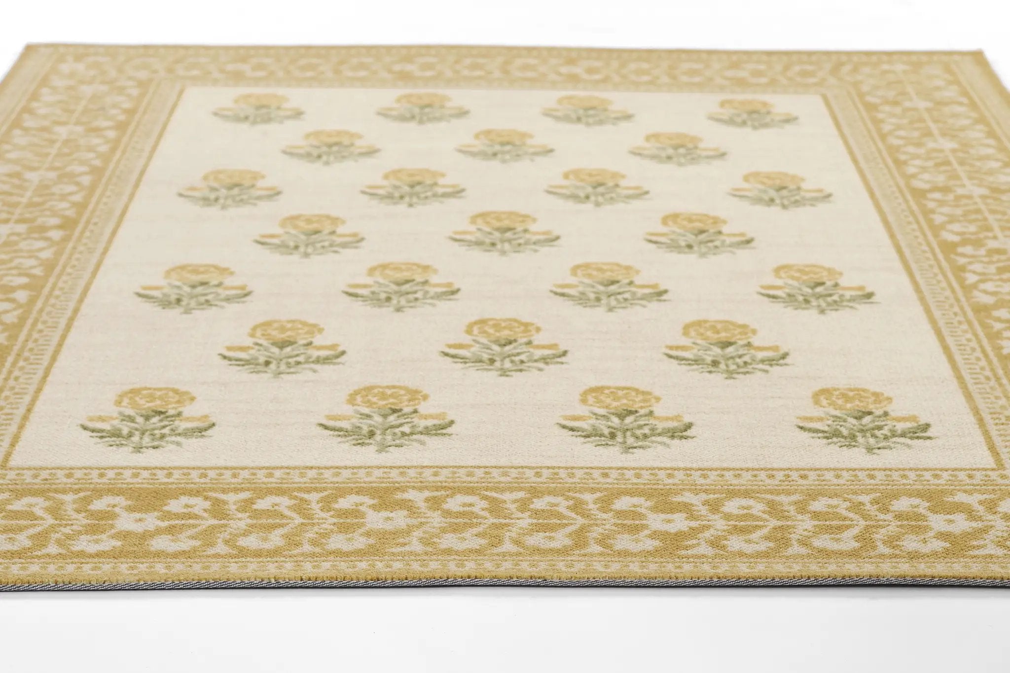 Bibury BIB-4 Gold Area Rug by Momeni