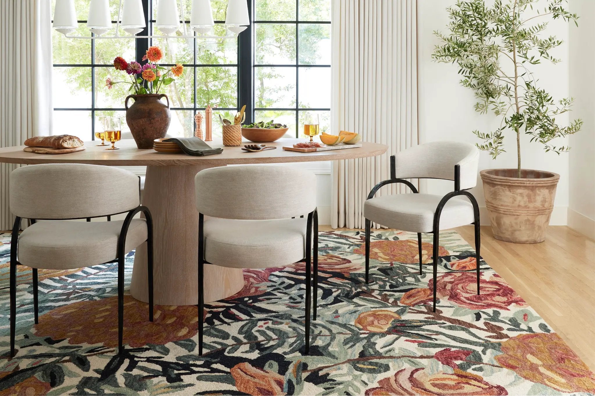 Belladonna BLM-02 Ivory / Lagoon Area Rug by Loloi