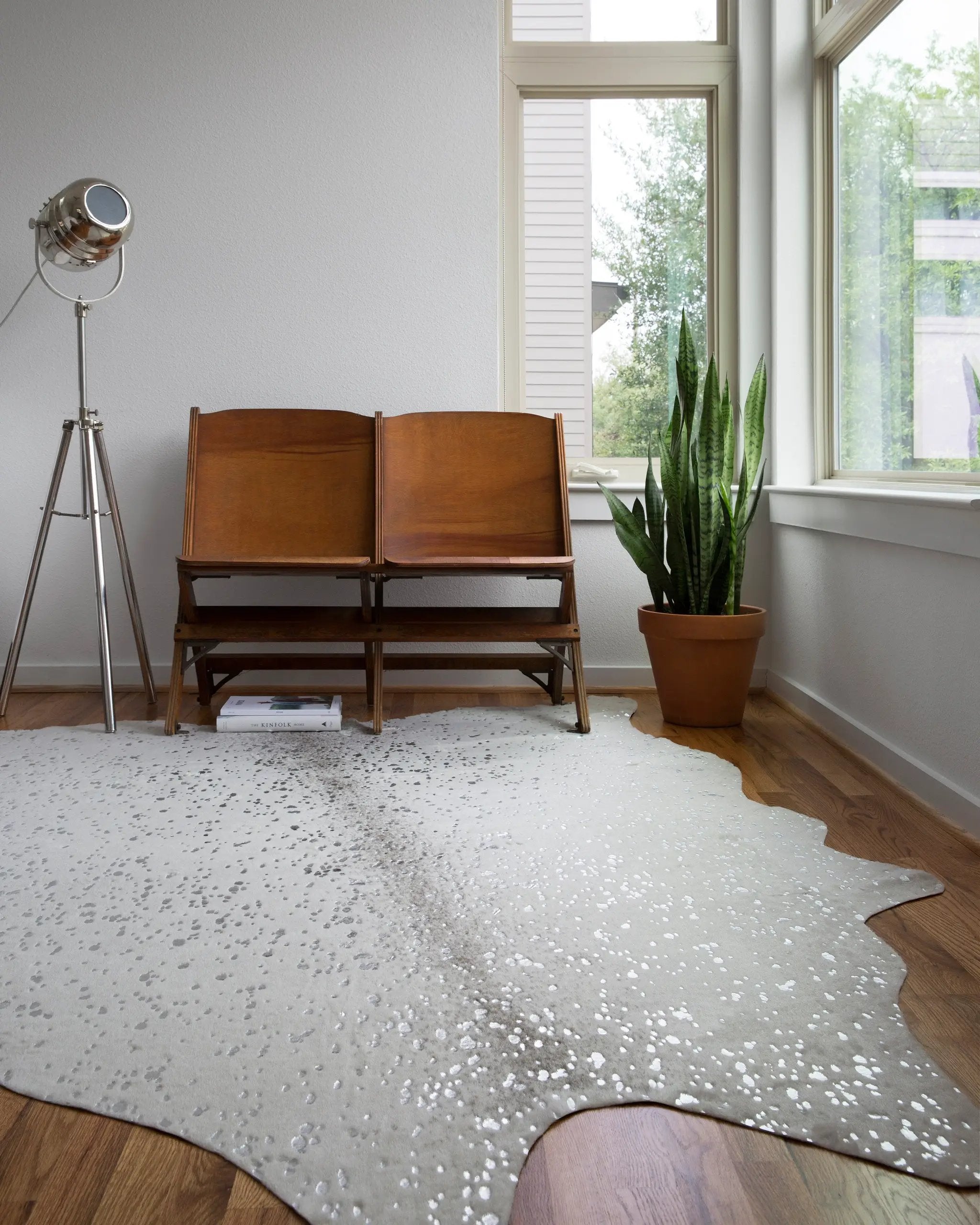 Bryce BZ-09 Stone / Silver Area Rug by Loloi