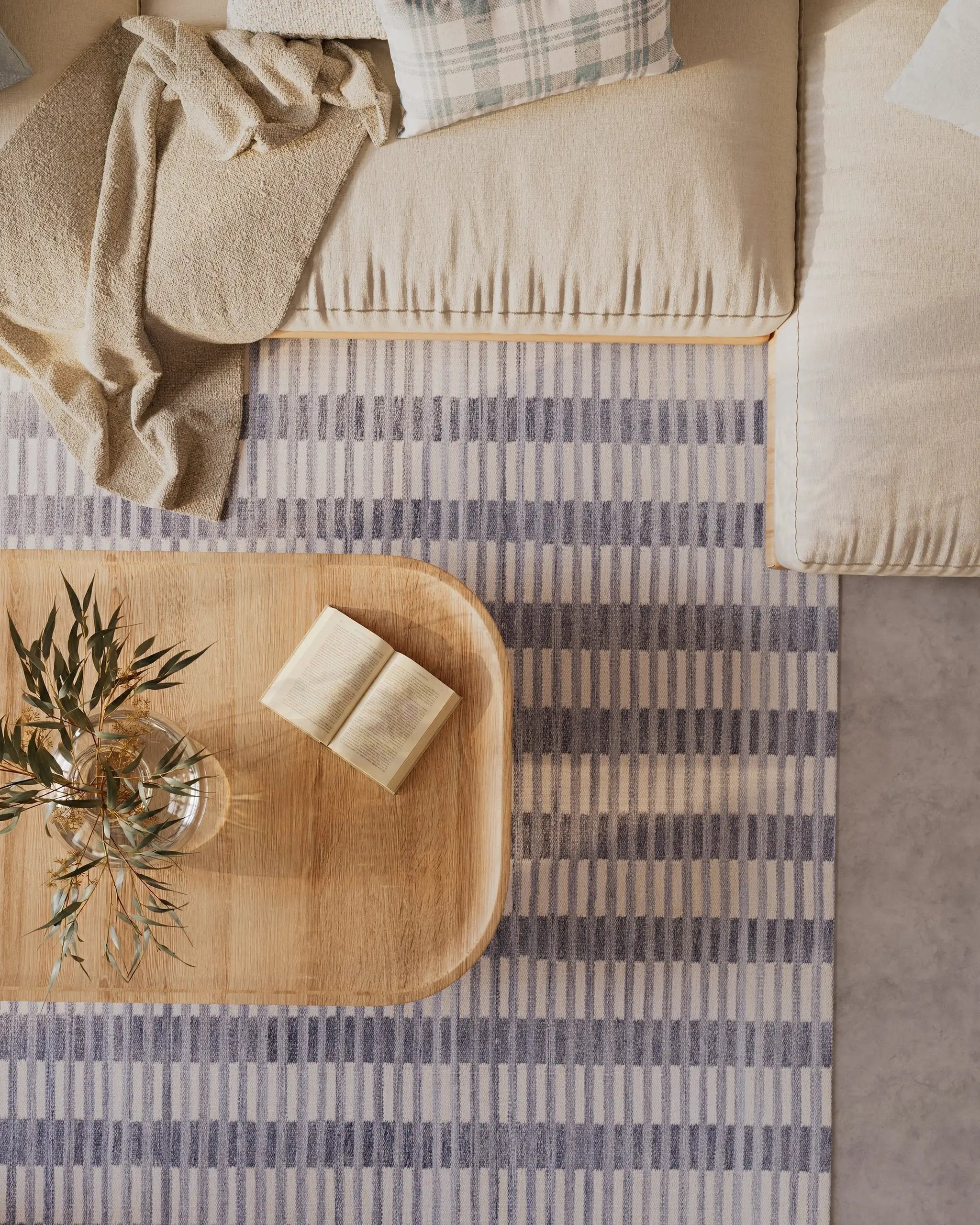 Caicos CAI-2 Blue Area Rug by Momeni