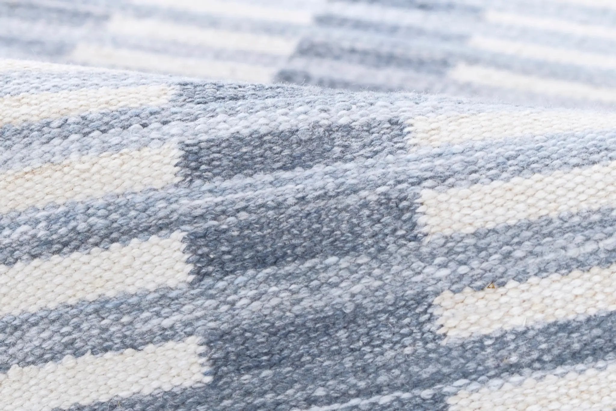 Caicos CAI-2 Blue Area Rug by Momeni