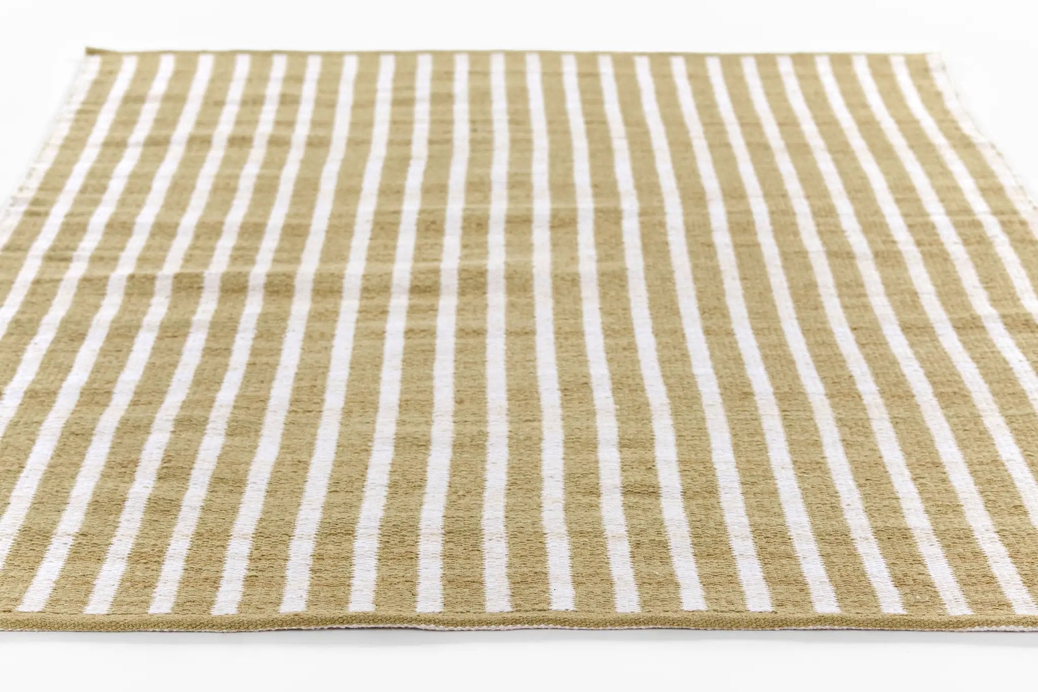 Caicos CAI-4 Green Area Rug by Momeni
