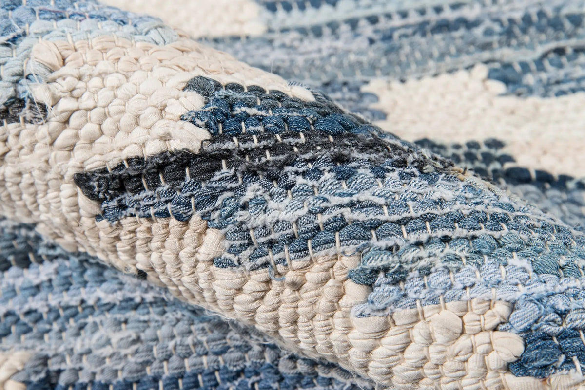 California CAL-2 (Laguna) Blue Area Rug by Novogratz by Momeni