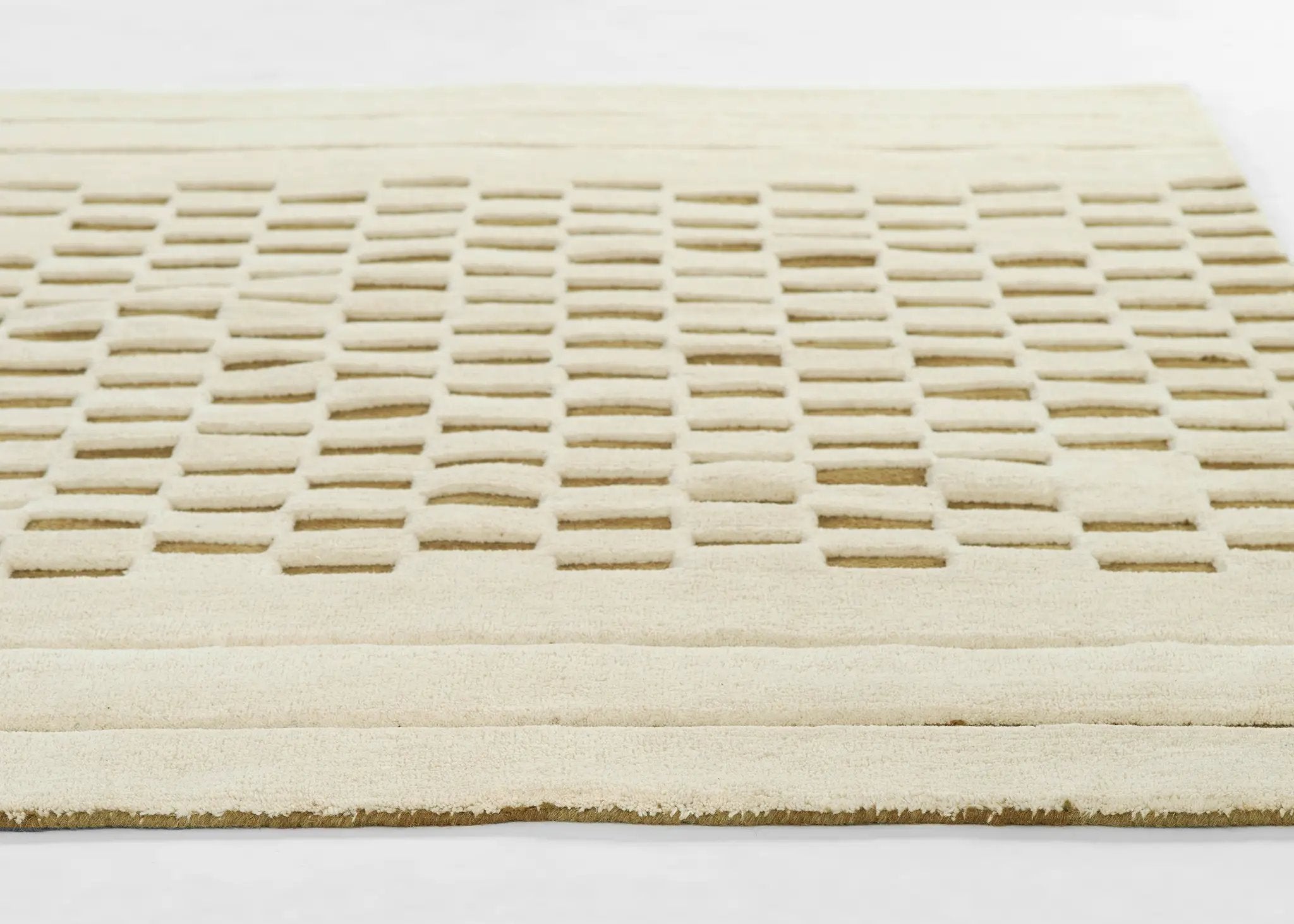 Canyon CYN-3 Green Area Rug by Momeni