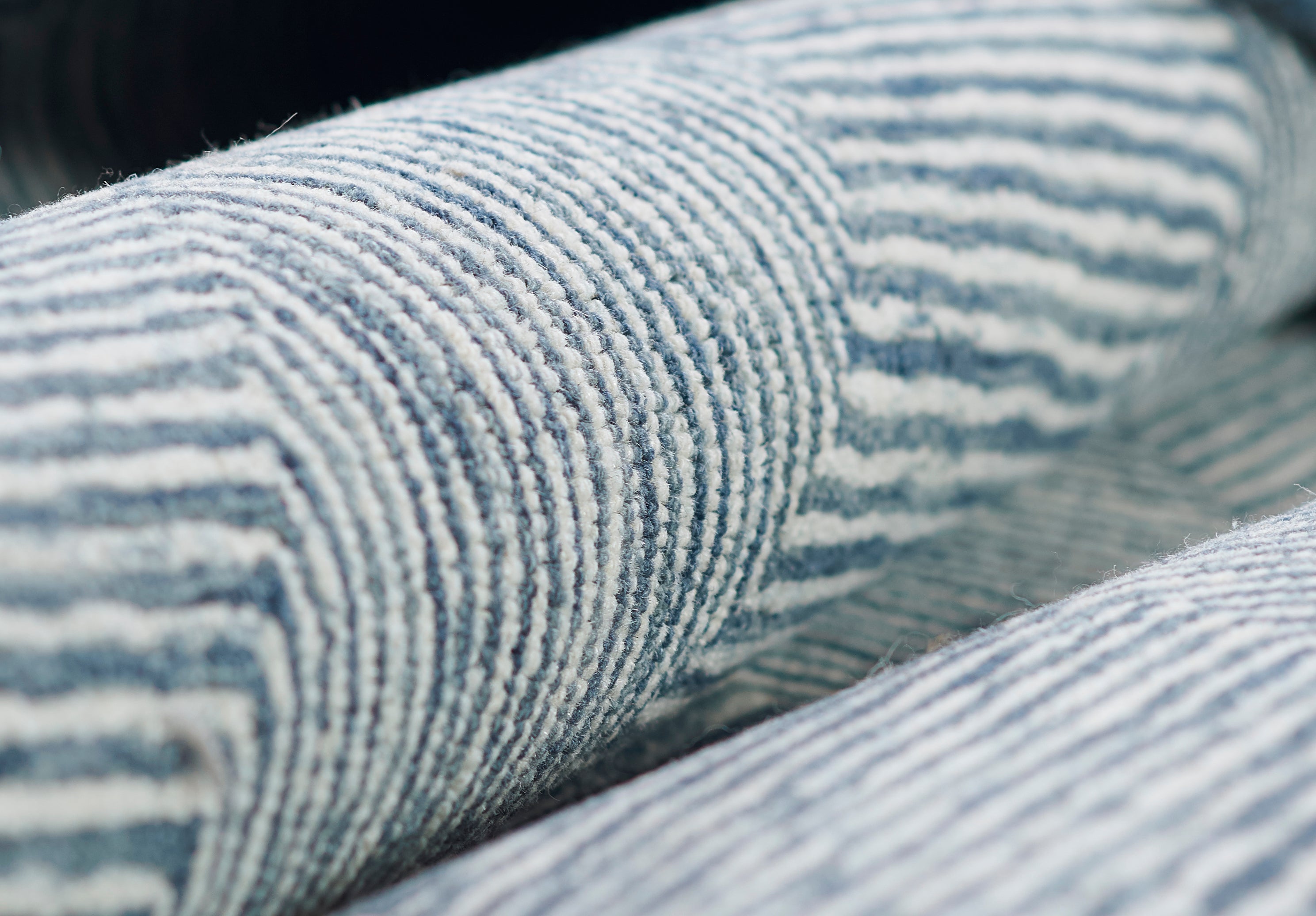 Momeni Charles CHR-1 Denim Hand Tufted Area Rug