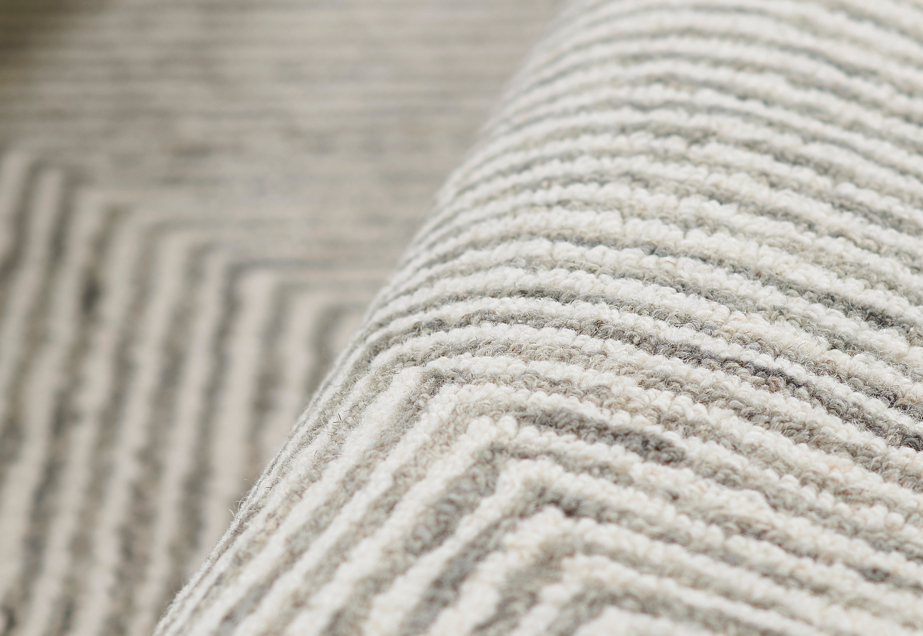 Momeni Charles CHR-1 Gray Hand Tufted Area Rug