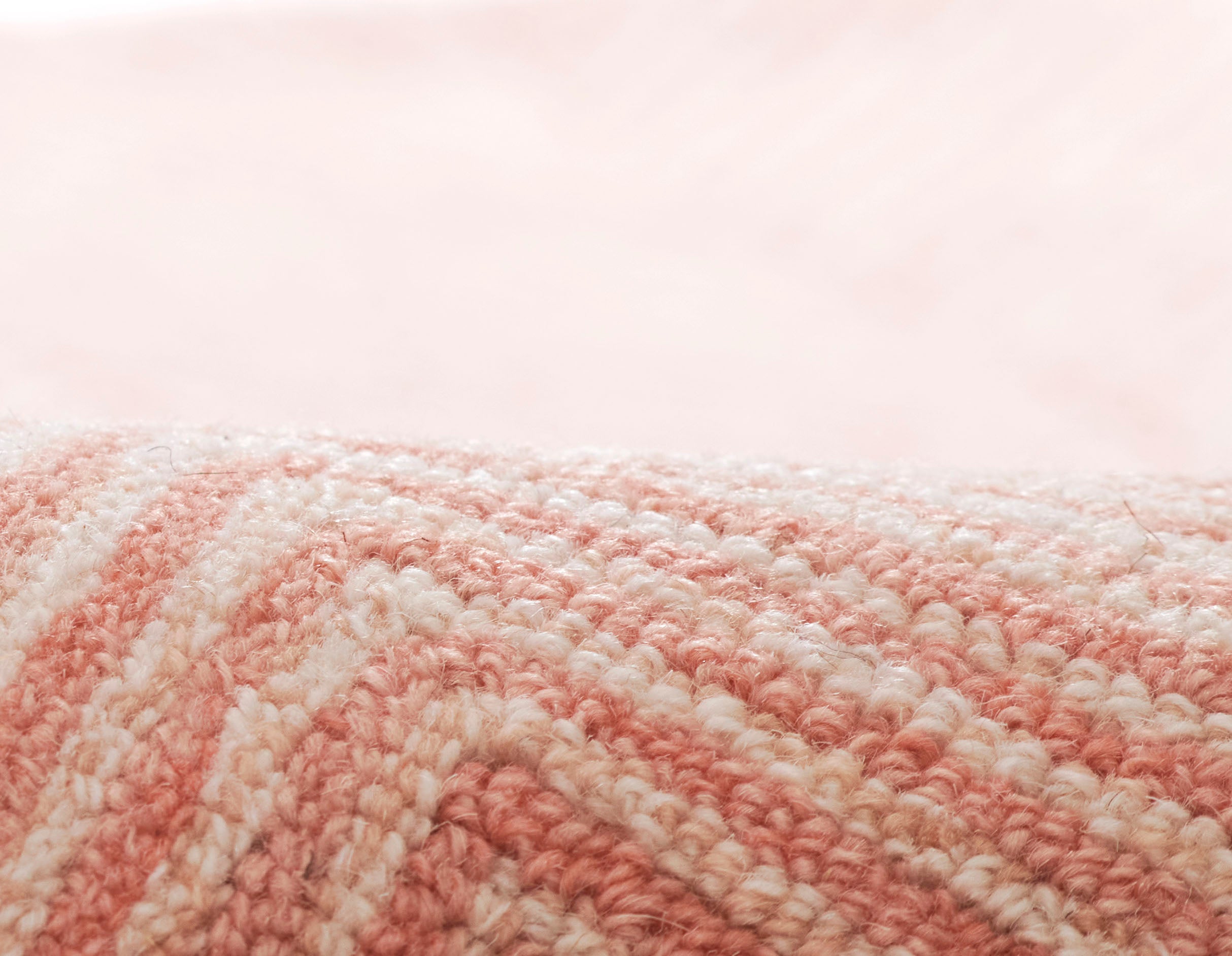 Momeni Charles CHR-1 Pink Area Rug