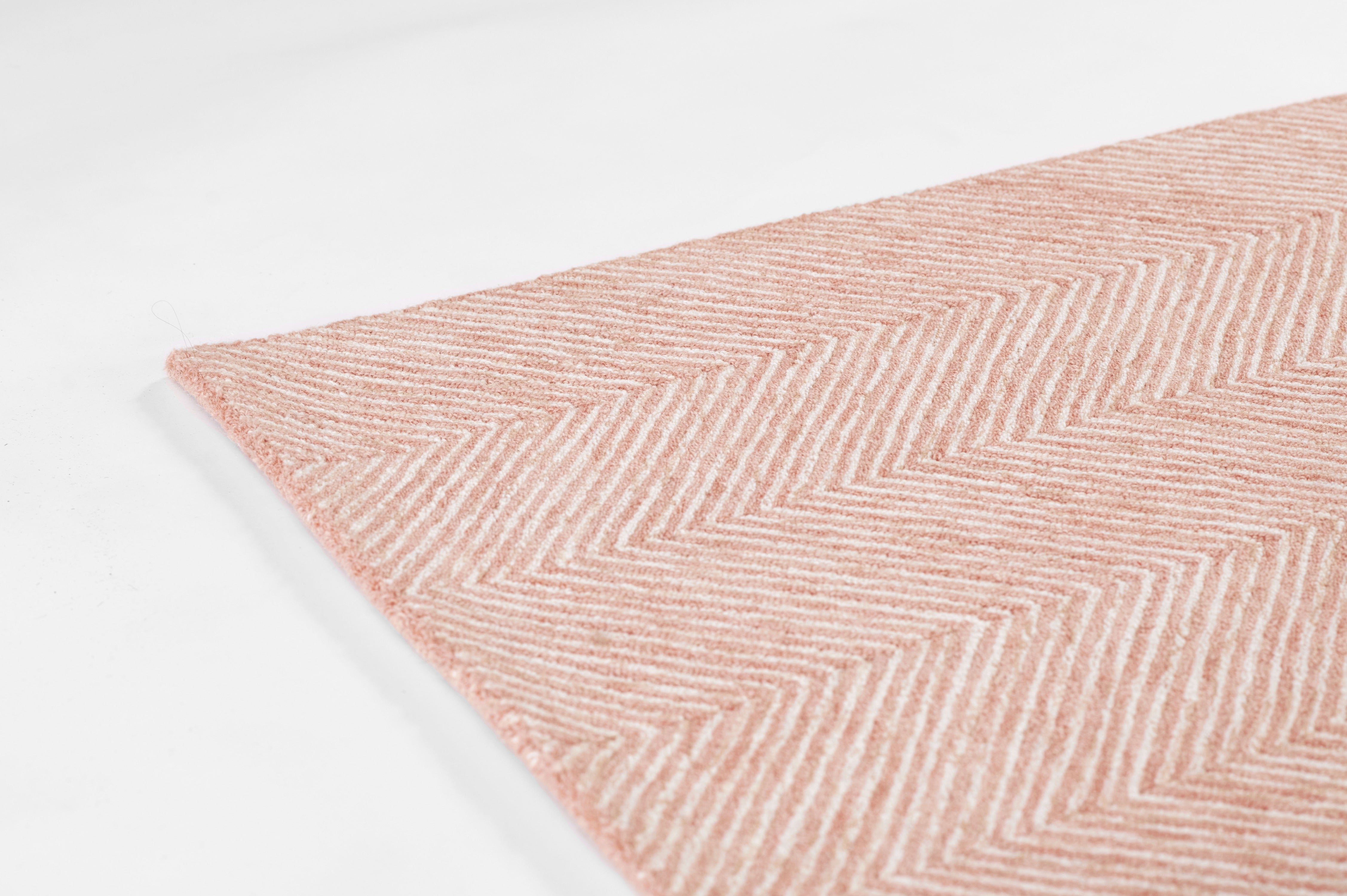 Momeni Charles CHR-1 Pink Area Rug