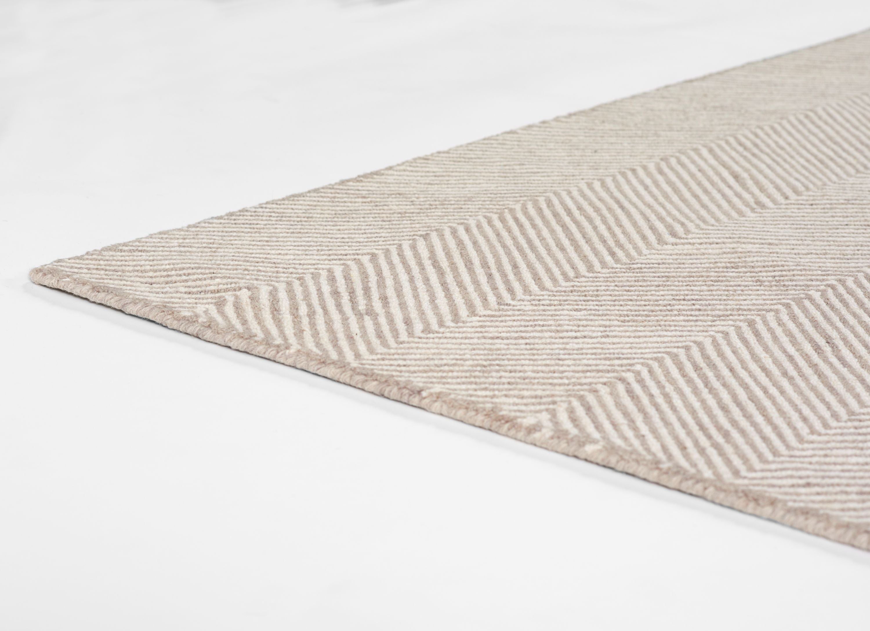 Momeni Charles CHR-1 Taupe Hand Tufted Area Rug