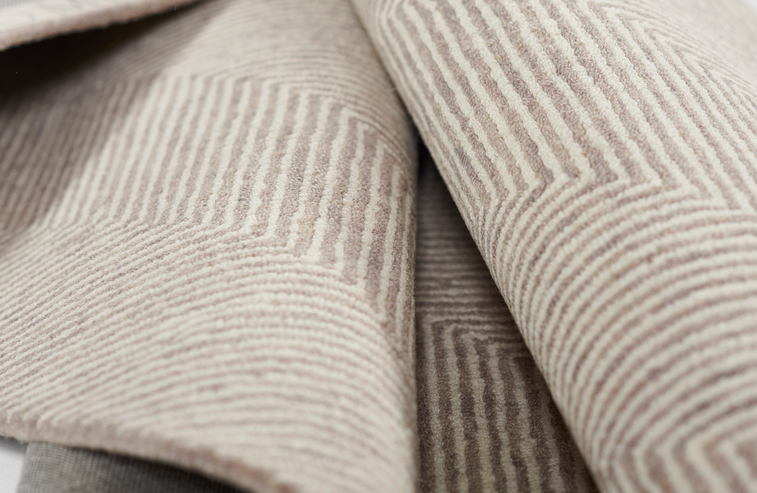 Momeni Charles CHR-1 Taupe Hand Tufted Area Rug
