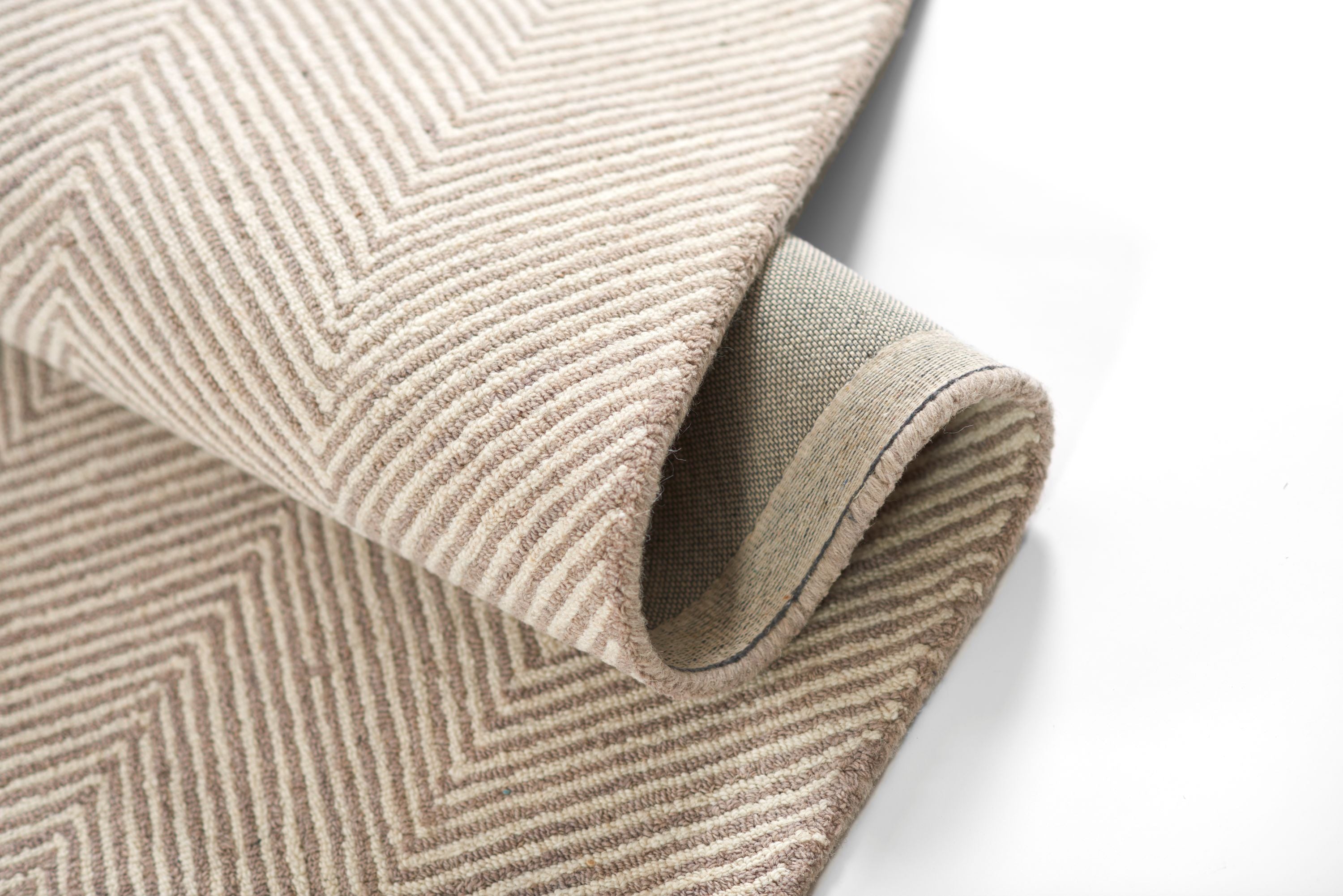 Momeni Charles CHR-1 Taupe Hand Tufted Area Rug