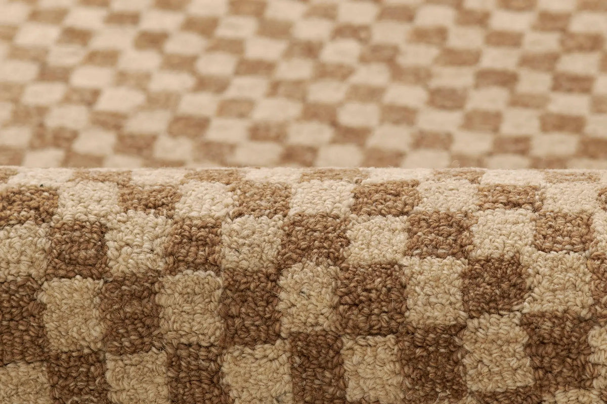Charles CHR-2 Brown Area Rug by Momeni