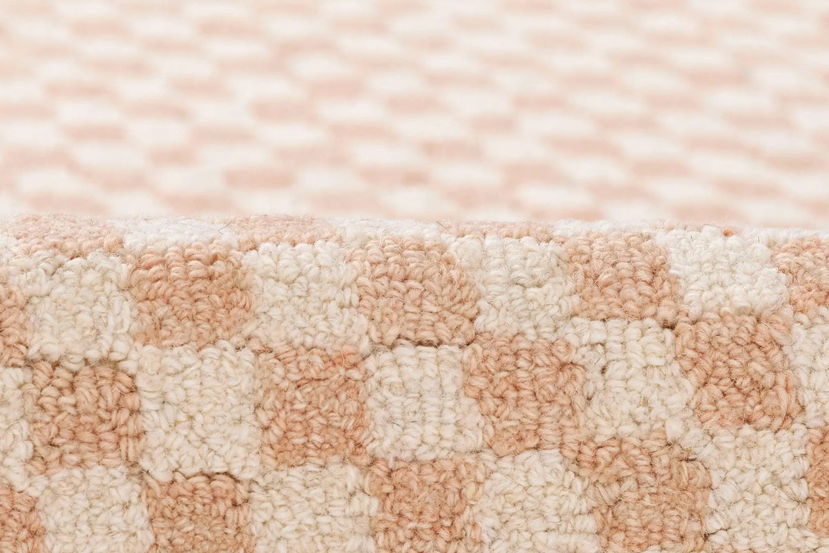 Charles CHR-2 Pink Area Rug by Momeni