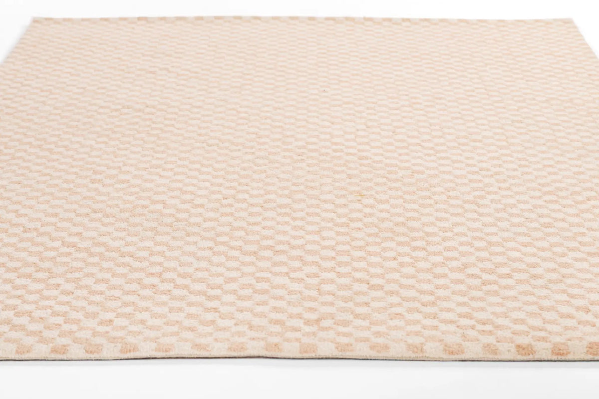 Charles CHR-2 Pink Area Rug by Momeni