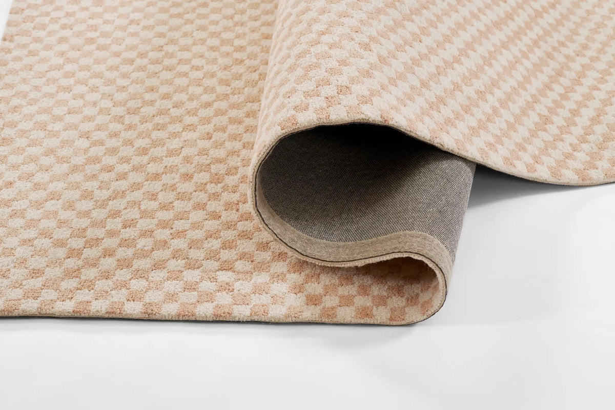 Charles CHR-2 Pink Area Rug by Momeni