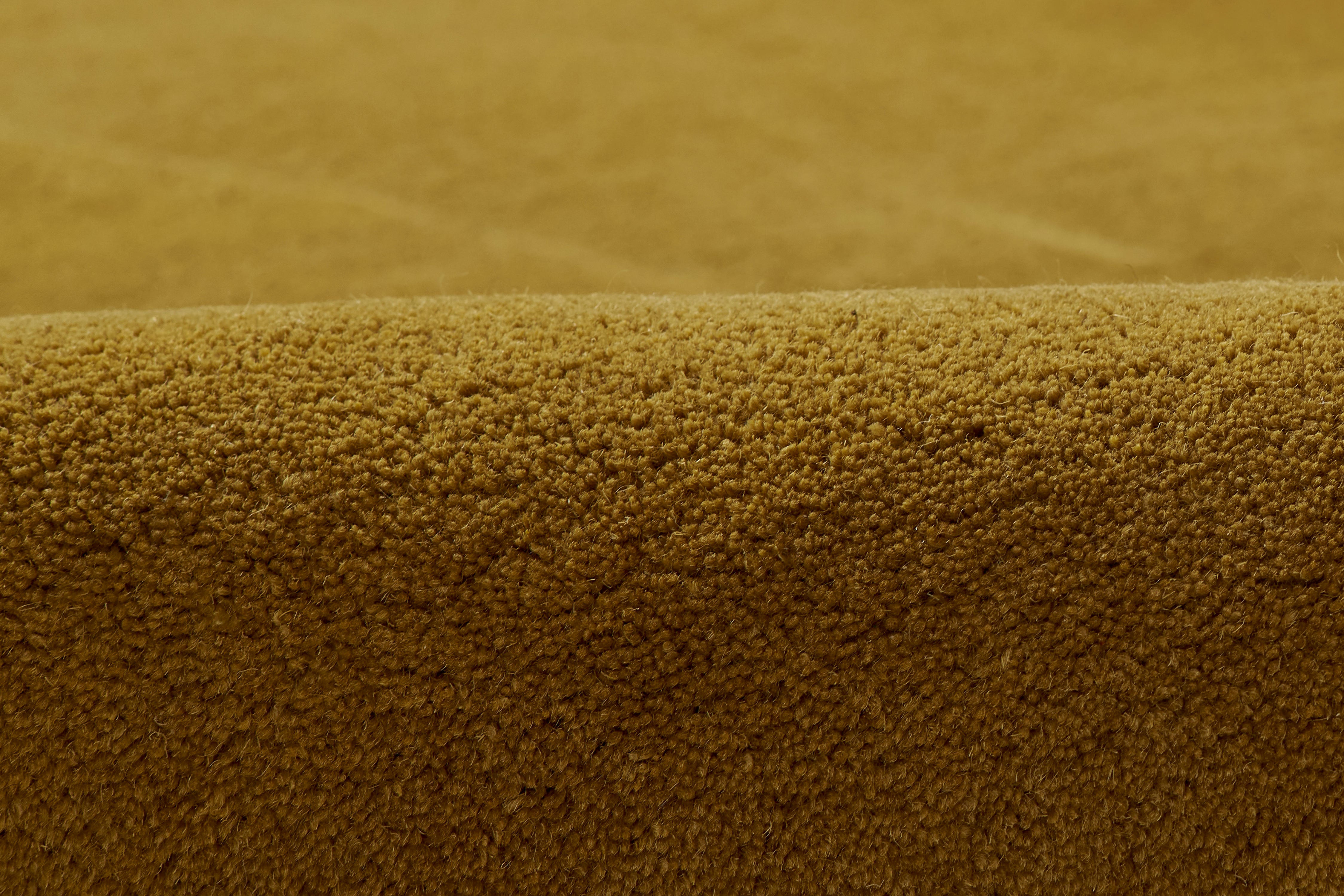 Momeni Claude CUD-1 Turmeric Rug