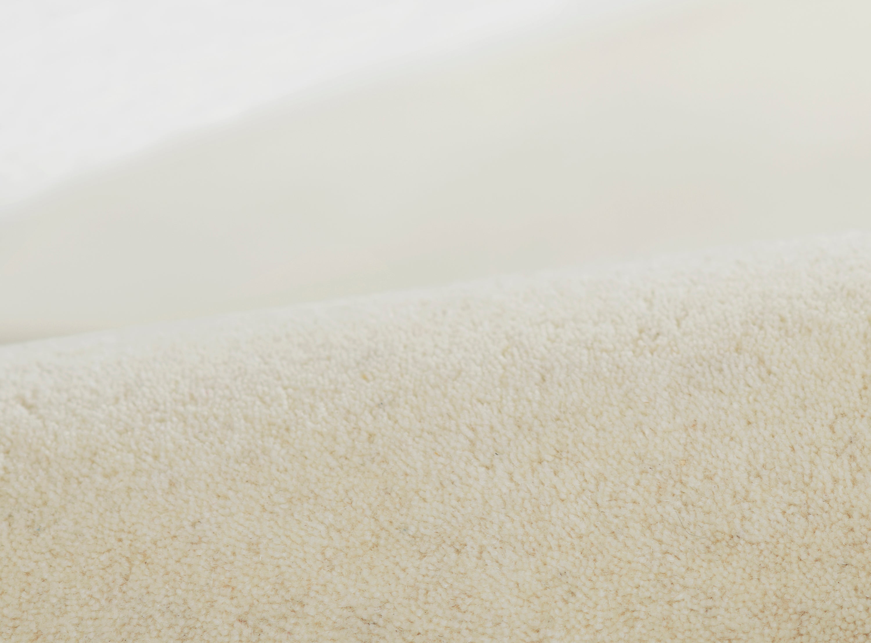 Momeni Claude CUD-2 Ivory Hand Tufted Area Rug