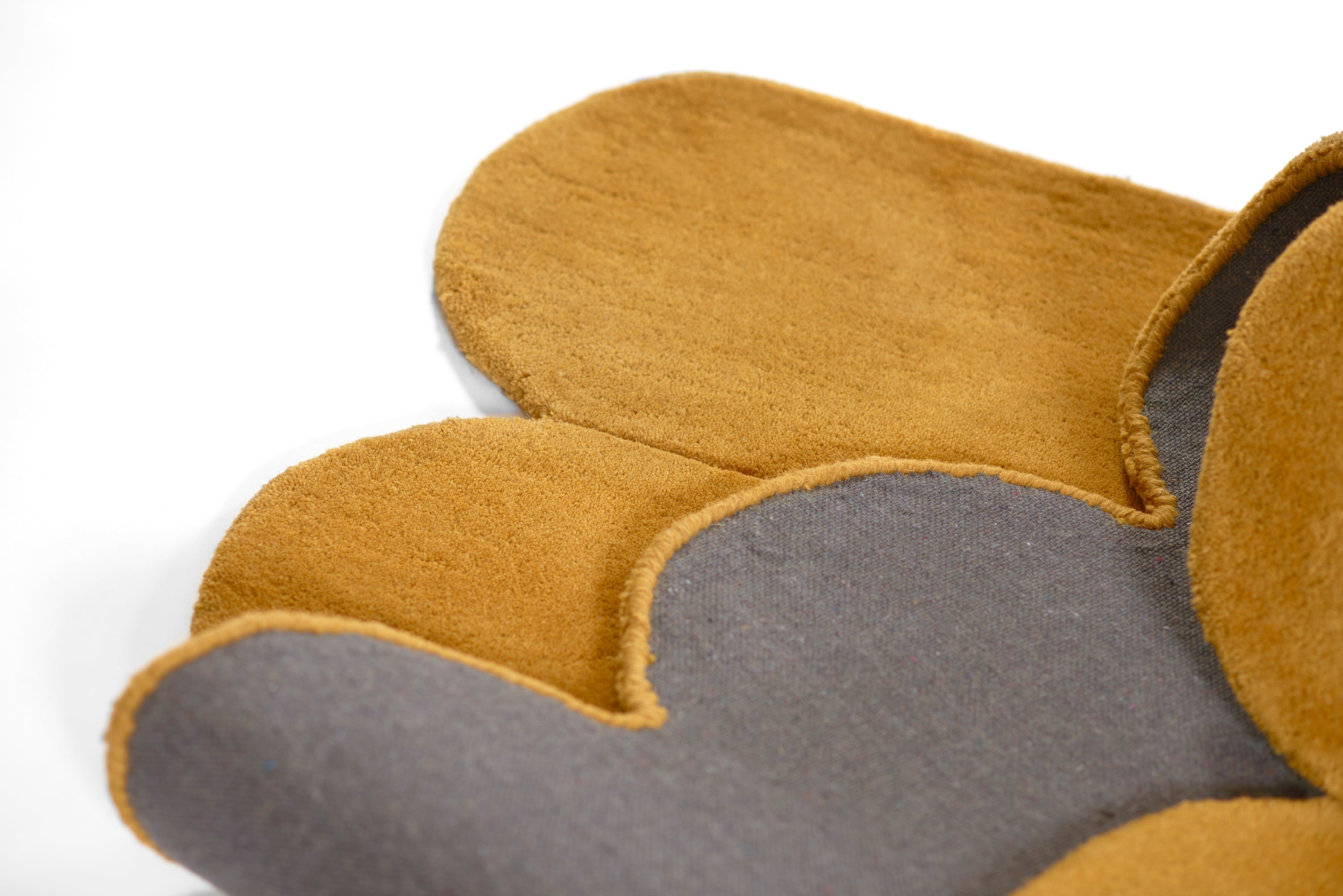 Momeni Claud CUD-2 Tumeric Hand Tufted Area Rug
