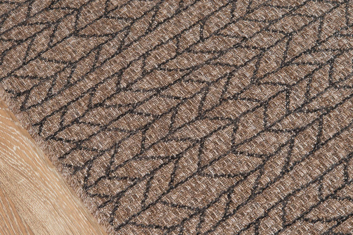 Como COM-2 Tan Area Rug by Momeni