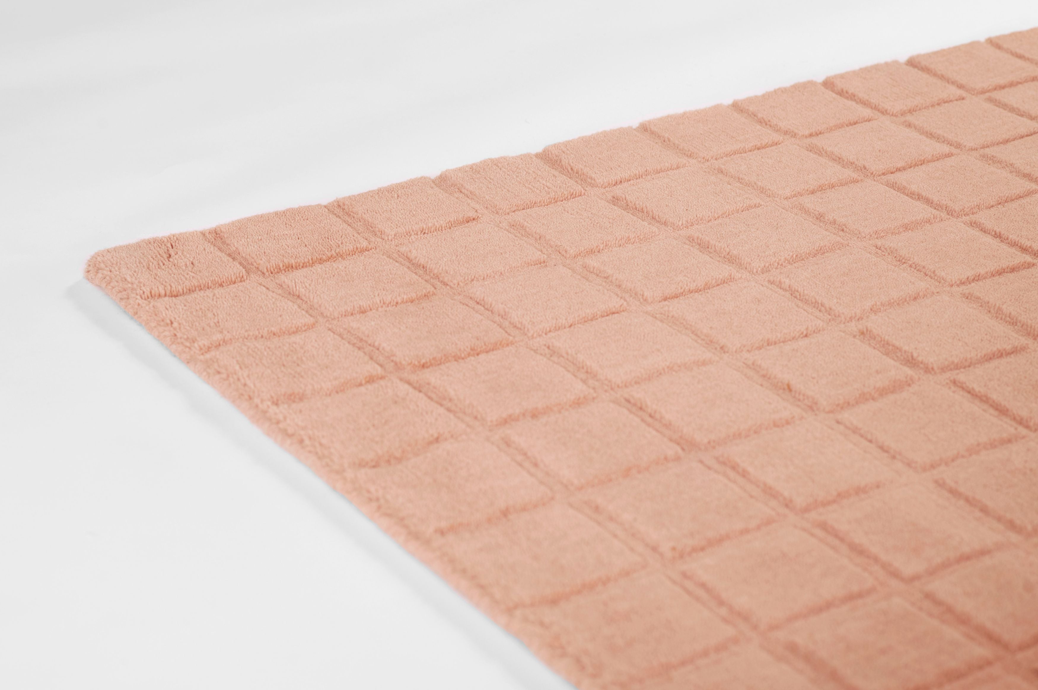 Momeni Contour CON-1 Blush Hand Woven Area Rug