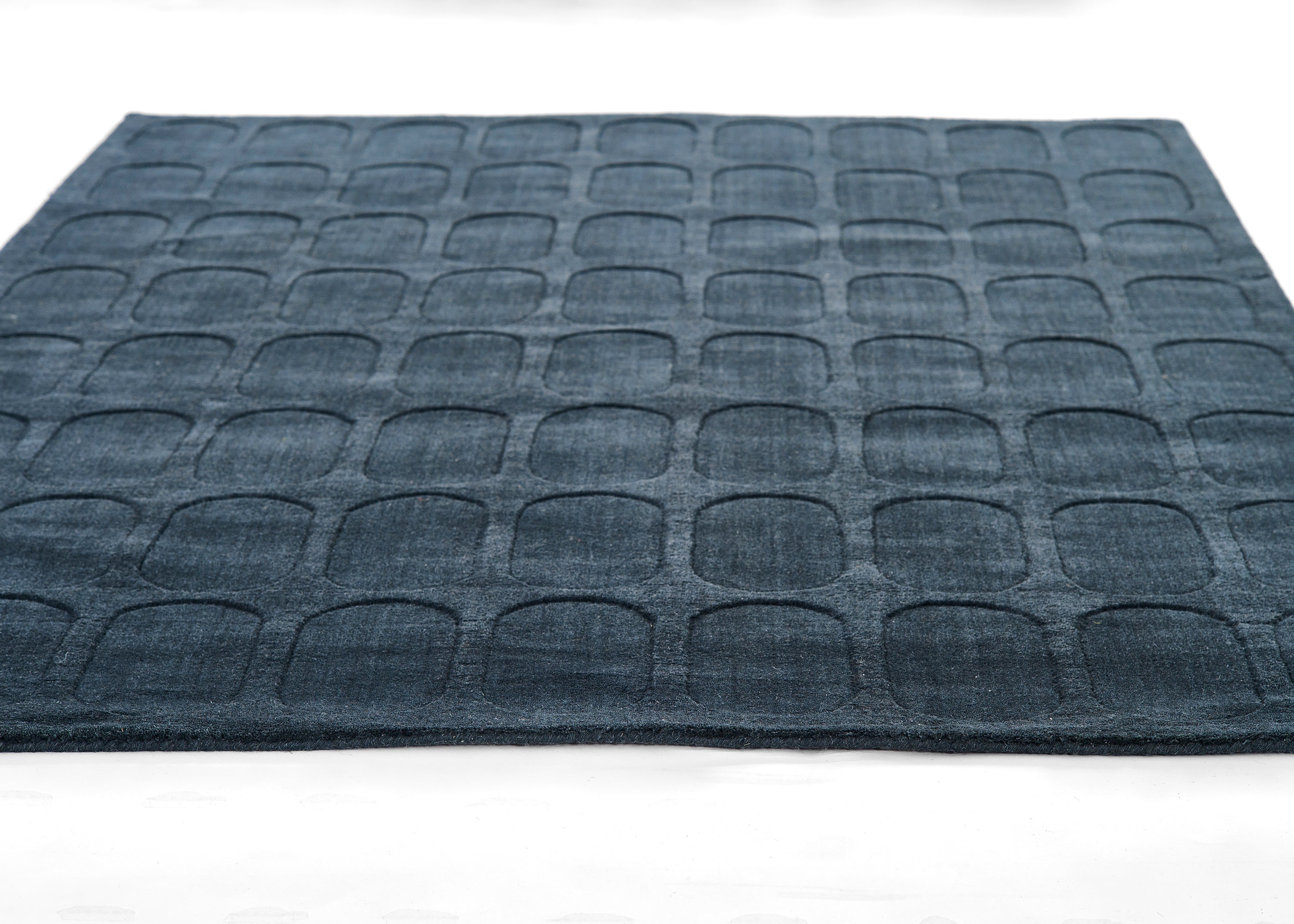 Momeni Contour CON-2 Navy Hand Woven Area Rug