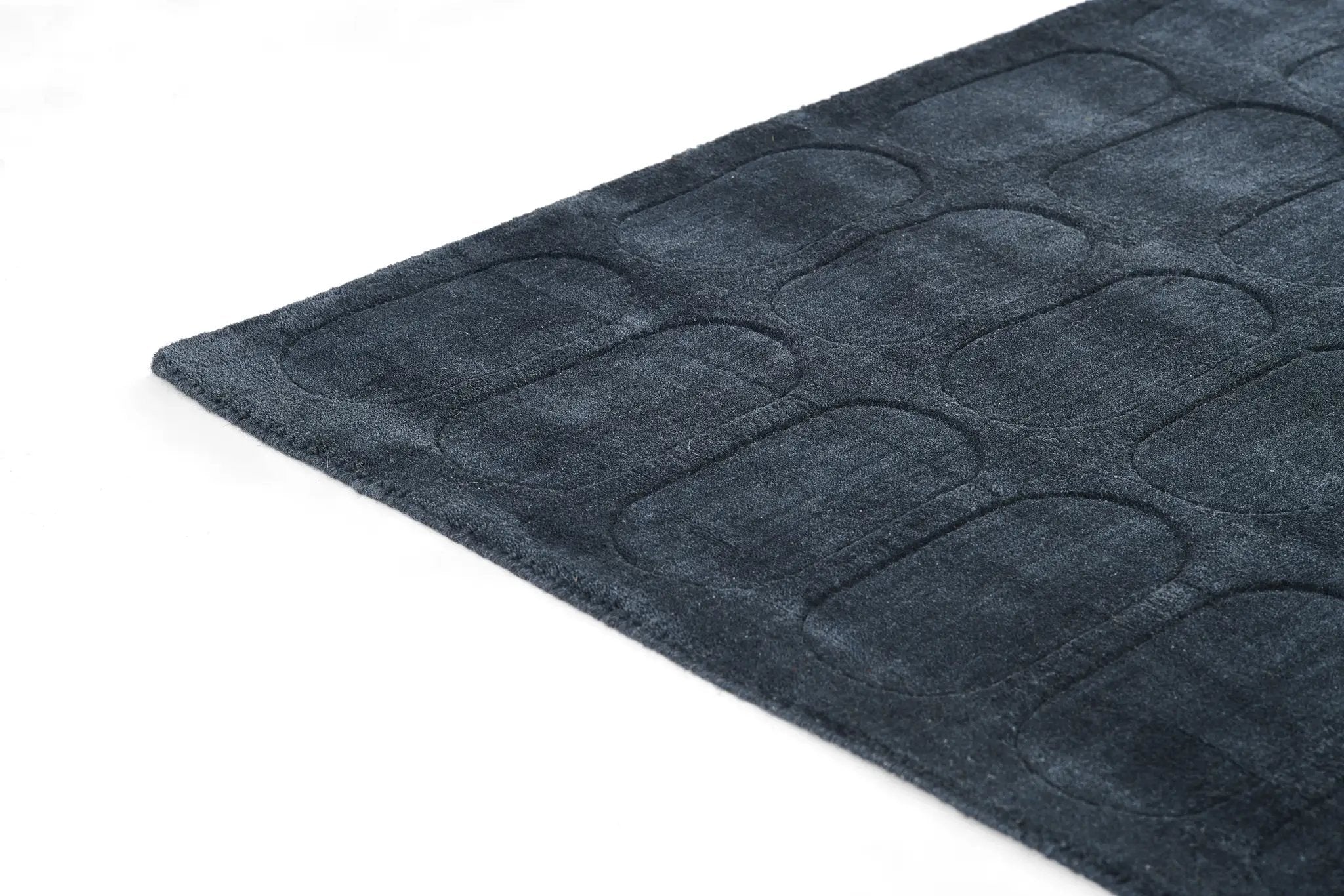 Contour CON-2 Navy Area Rug by Momeni