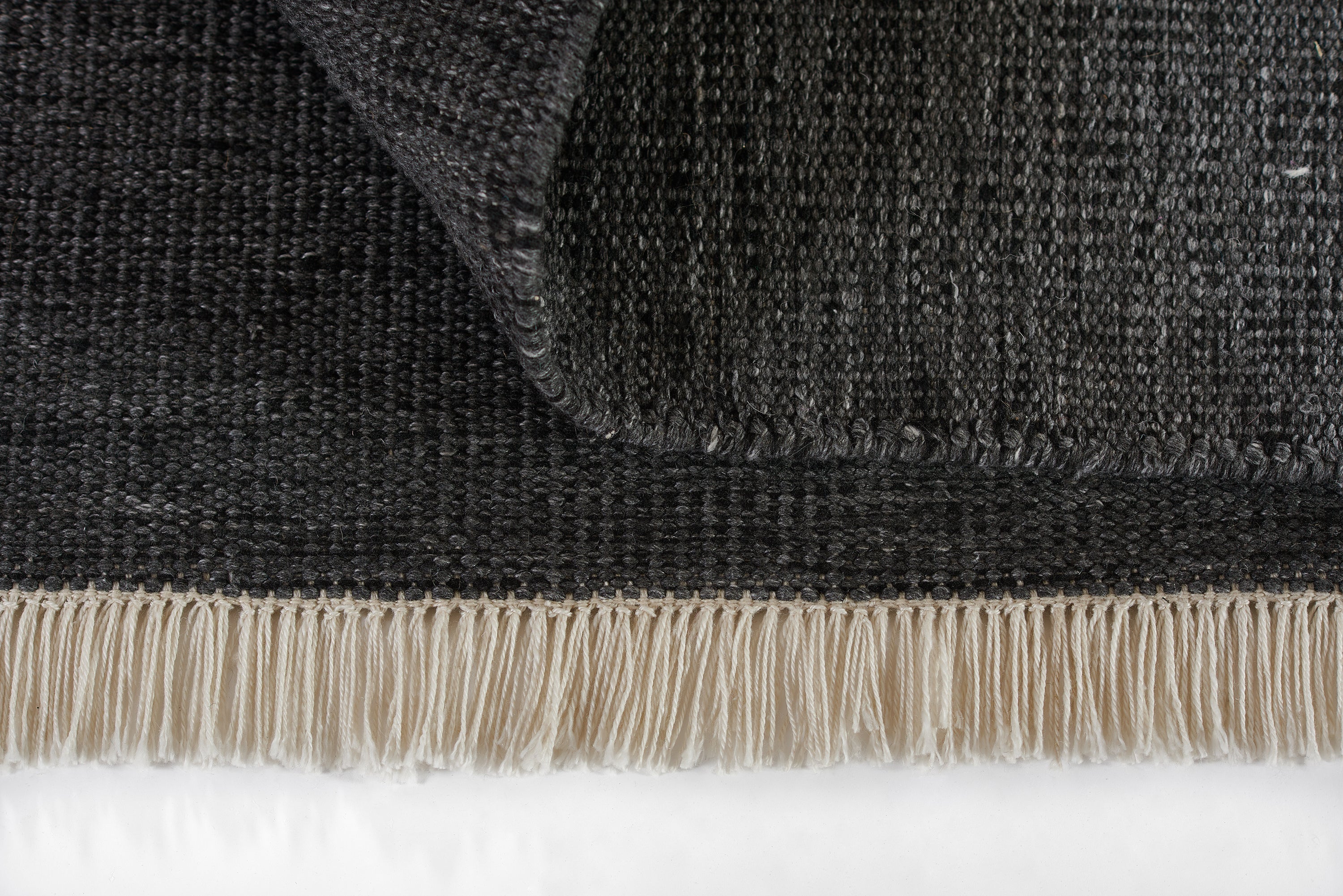 Momeni Cove CV-01 Charcoal Hand Woven Area Rug