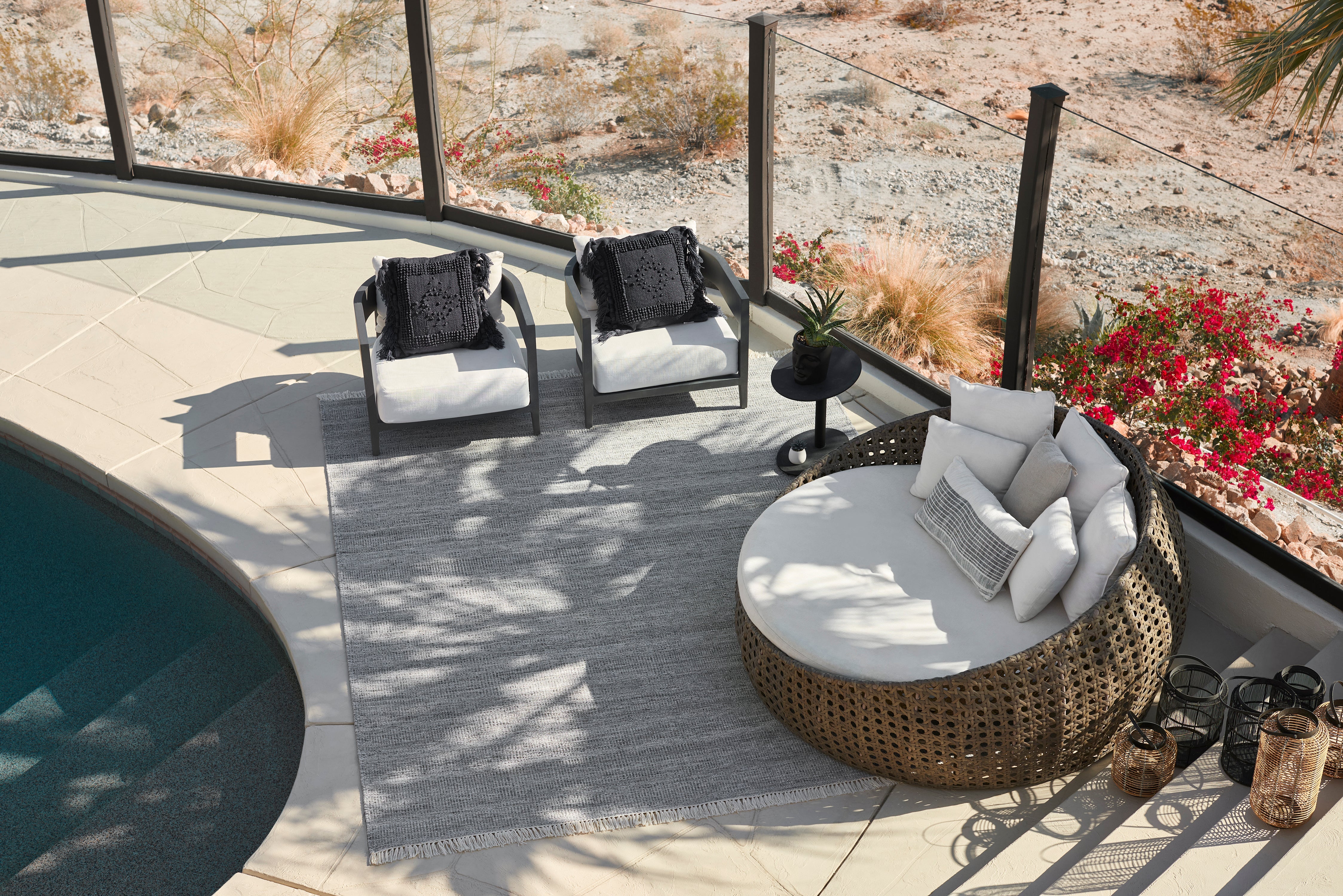Momeni Cove CV-01 Silver Hand Woven Area Rug