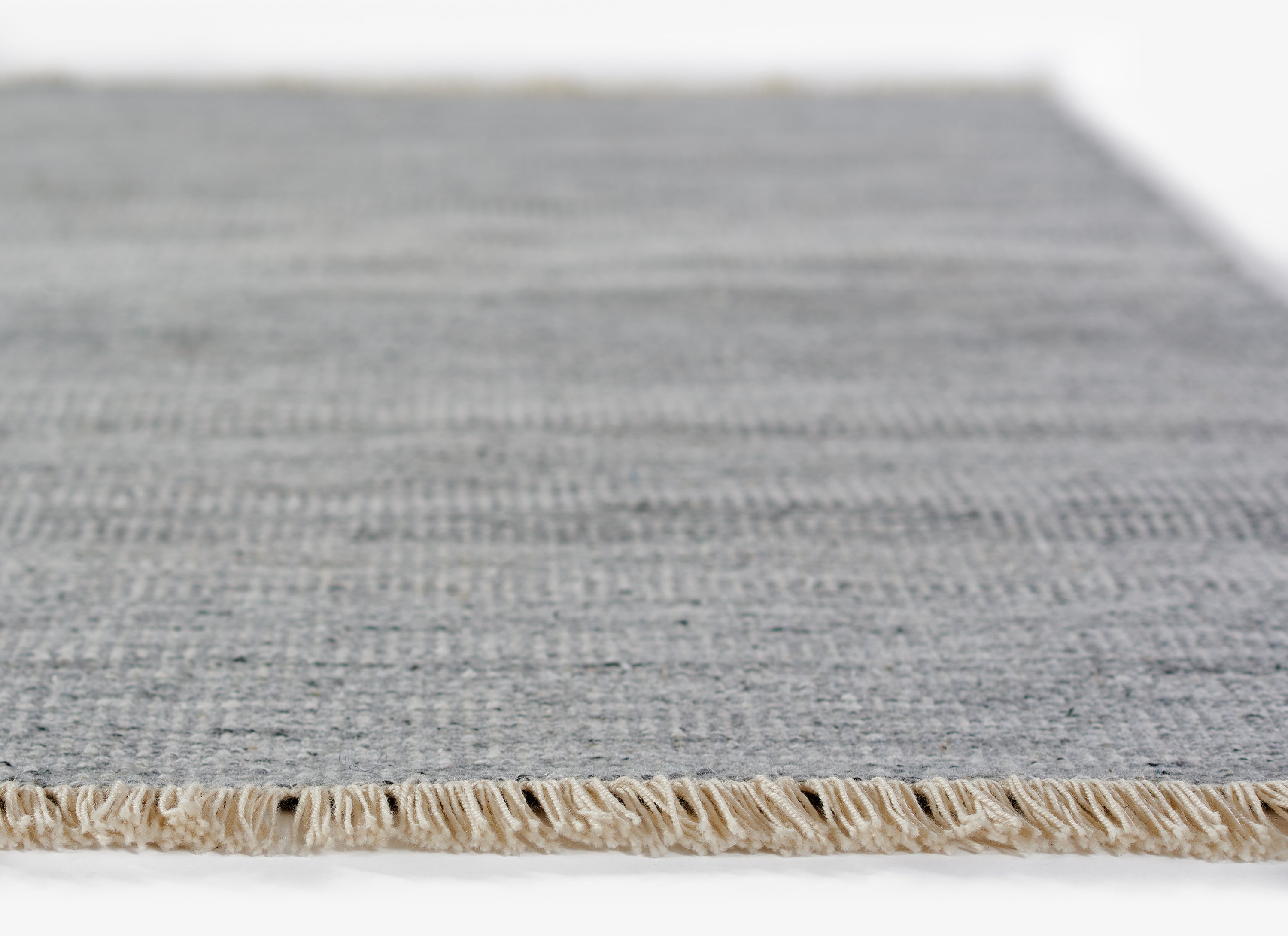 Momeni Cove CV-01 Silver Hand Woven Area Rug