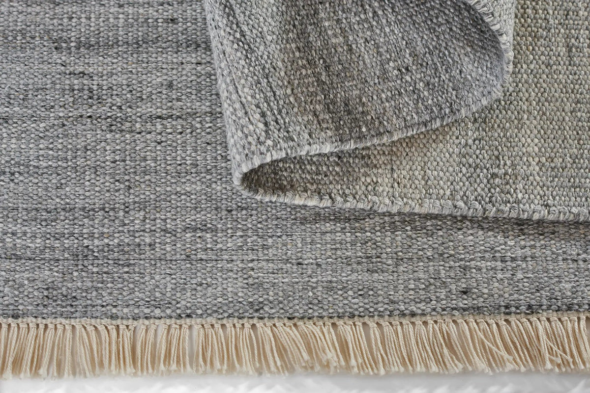 Cove CV-01 Silver Area Rug by Momeni