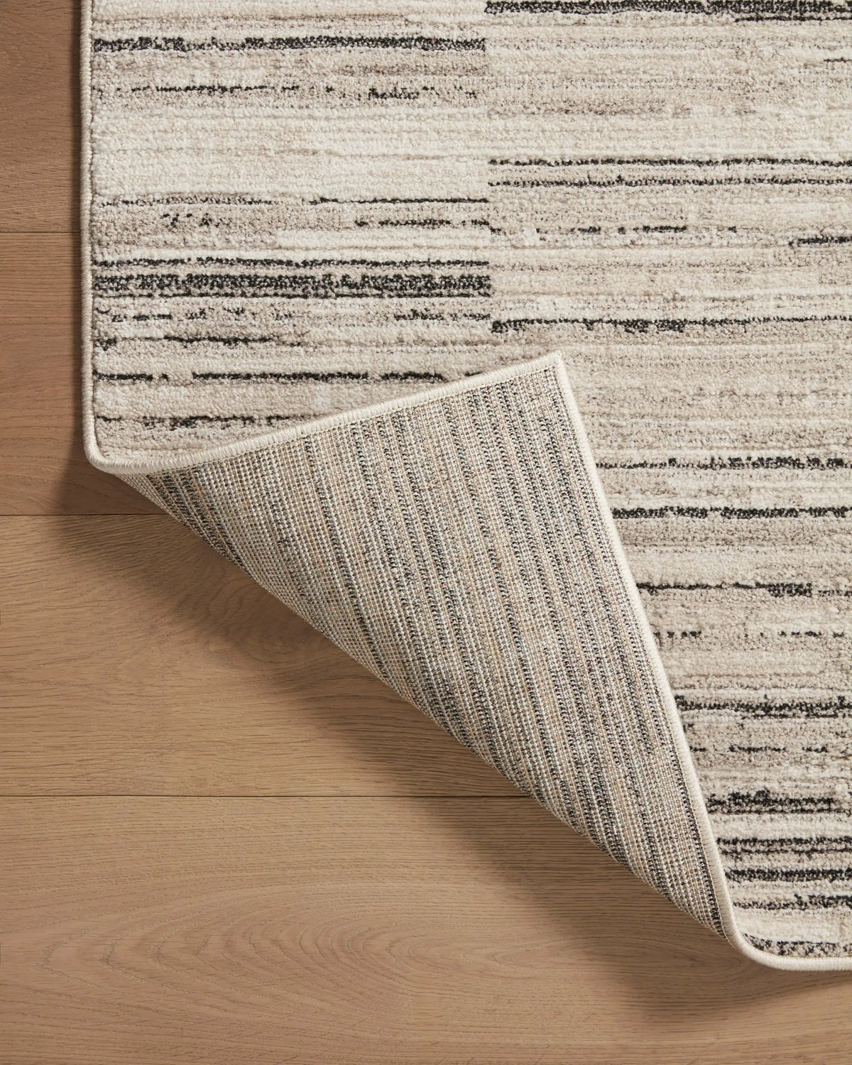 Darby DAR-01 Charcoal / Sand Area Rug by Loloi