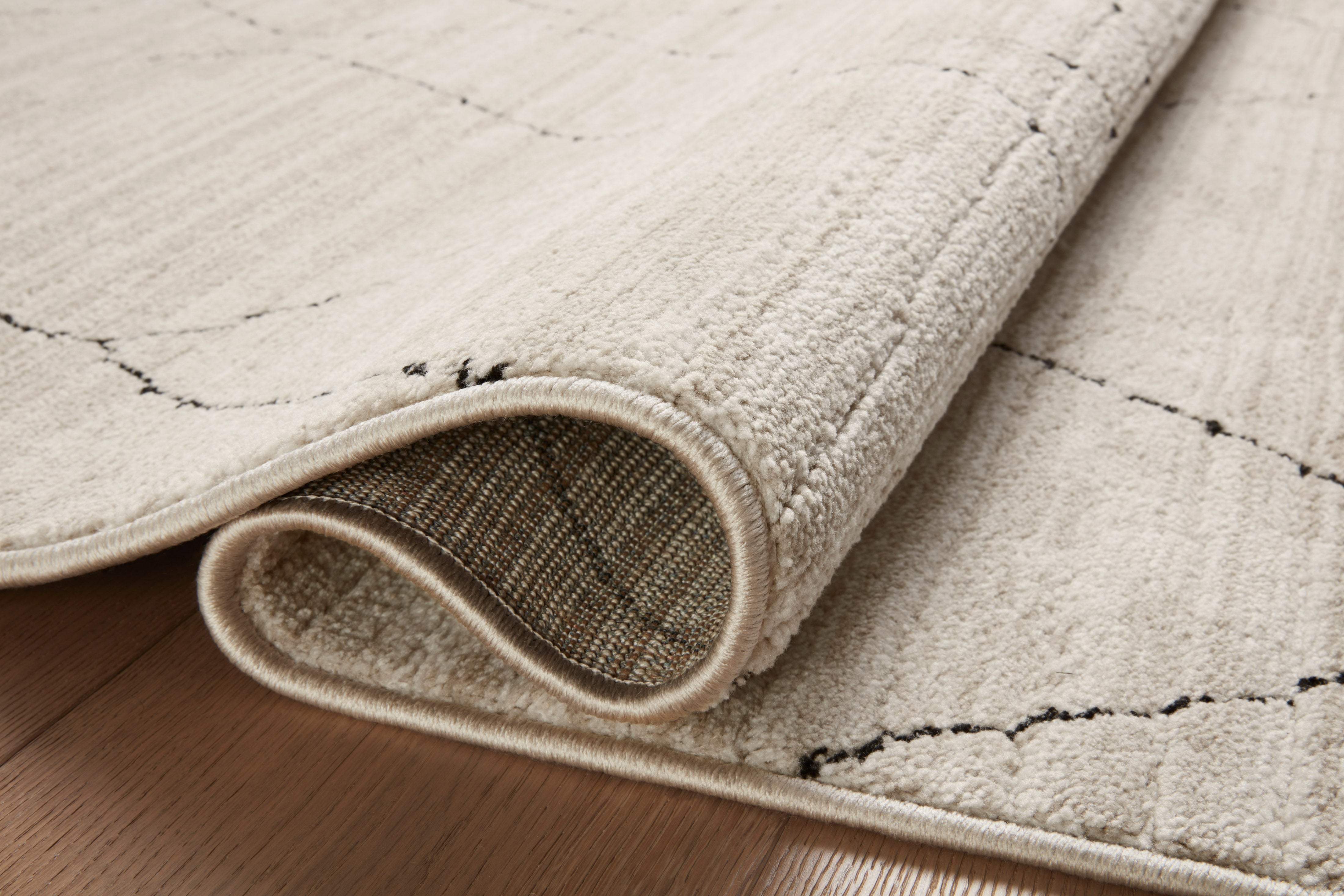 Loloi Darby DAR-03 Sand / Charcoal Area Rug