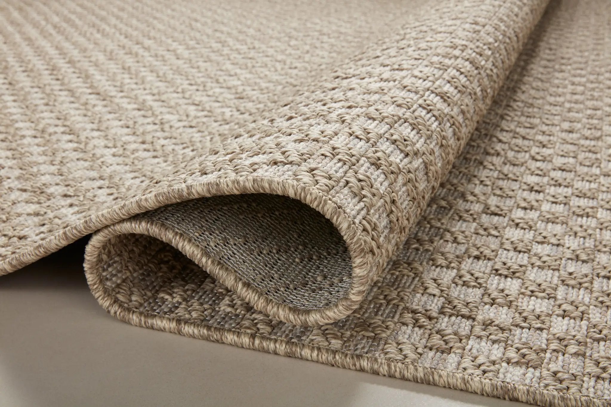 Dawn DAW-02 Natural Area Rug by Loloi